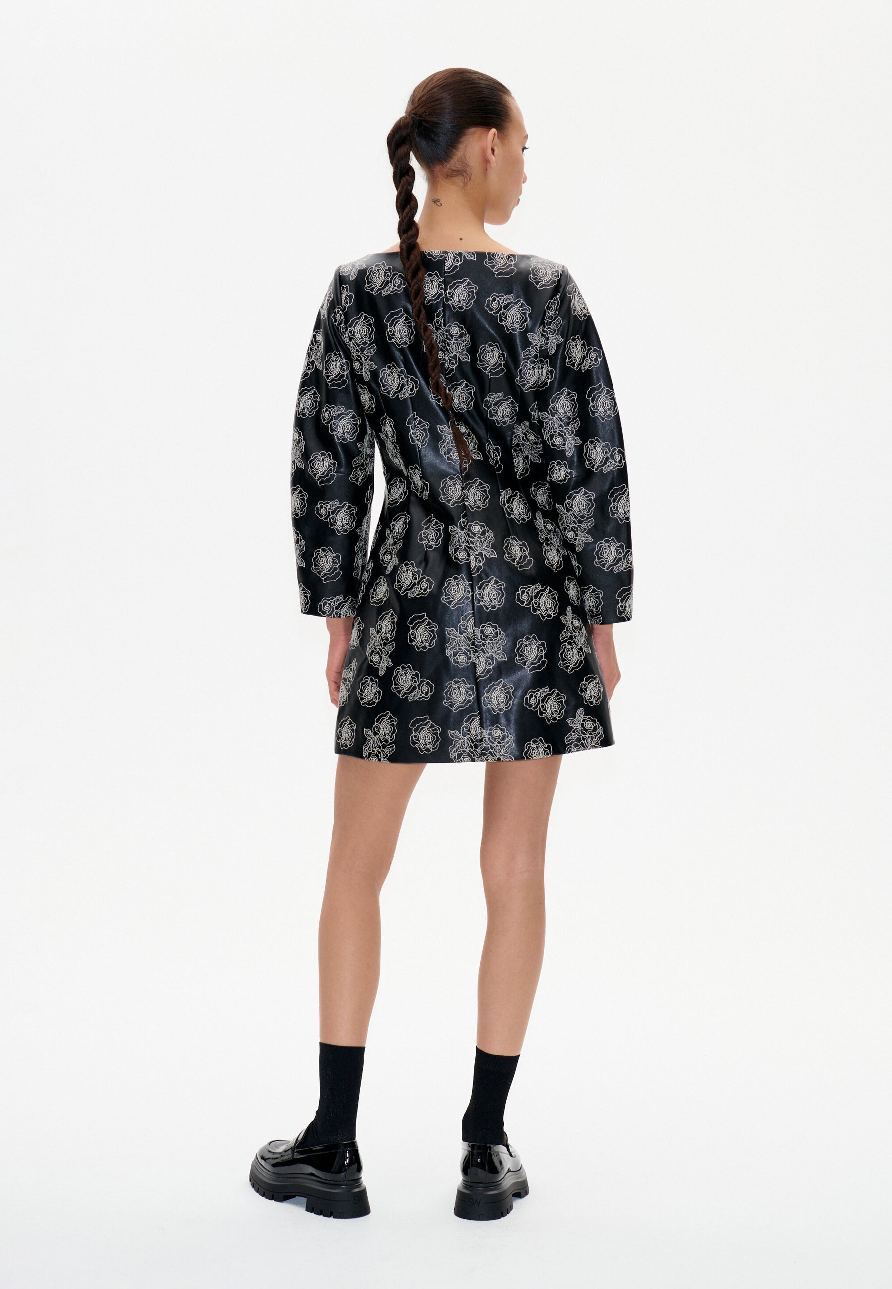 Arohi Minikleid | Black Stitch Flower