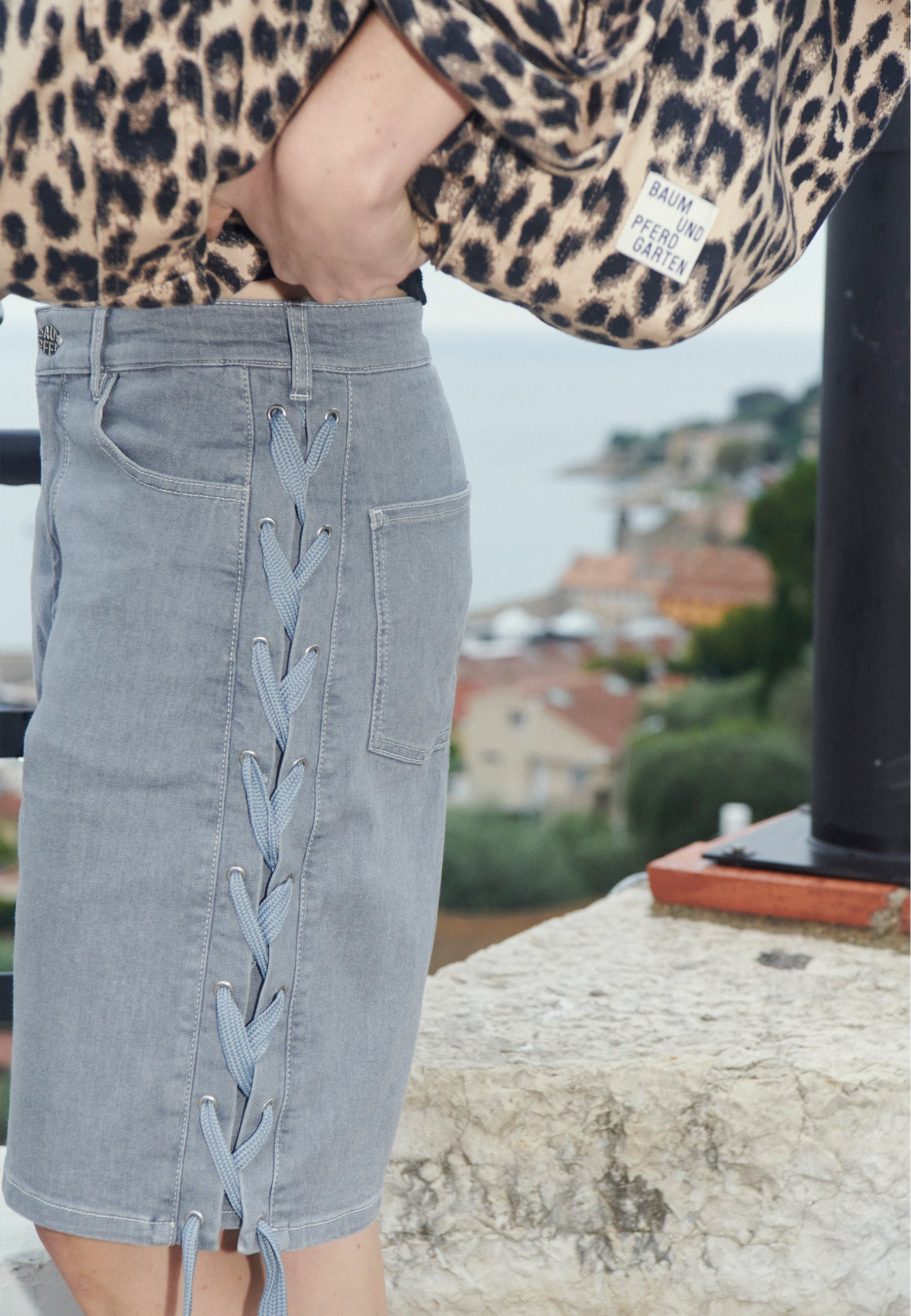 Neo Jeanshorts | Grey Worn Out Denim