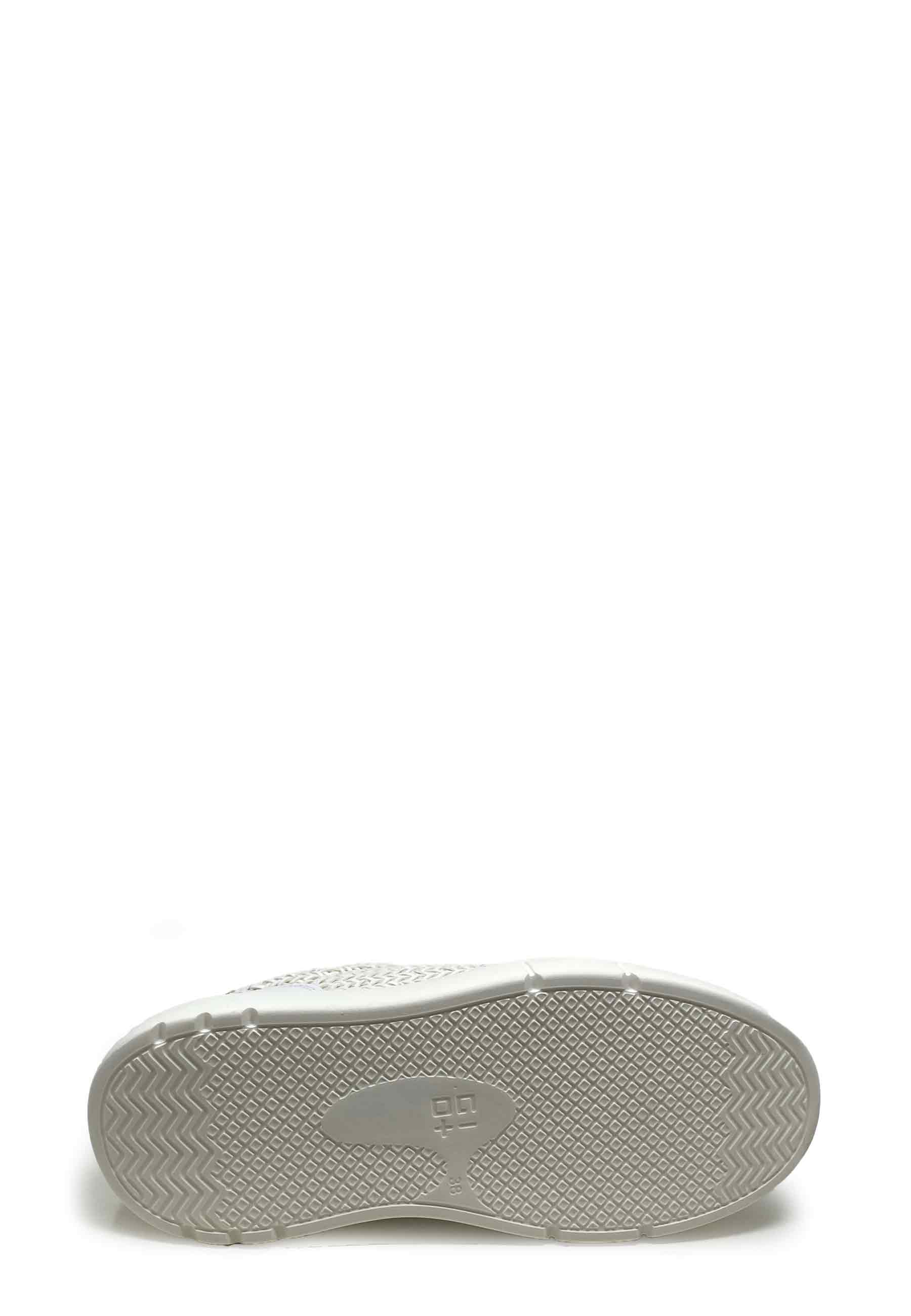 ARIA50A Sneaker | White