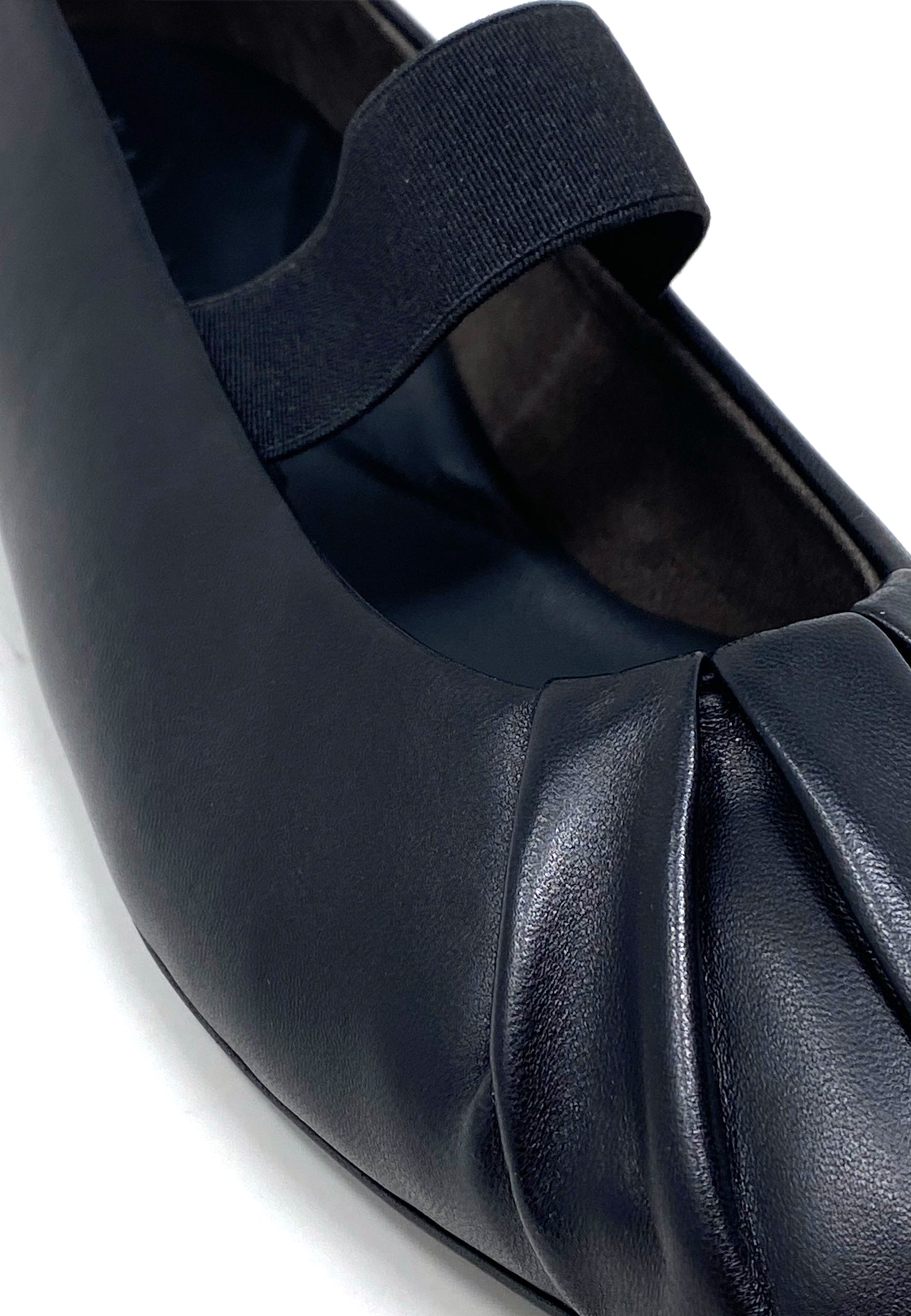 1112 Loafer | Black