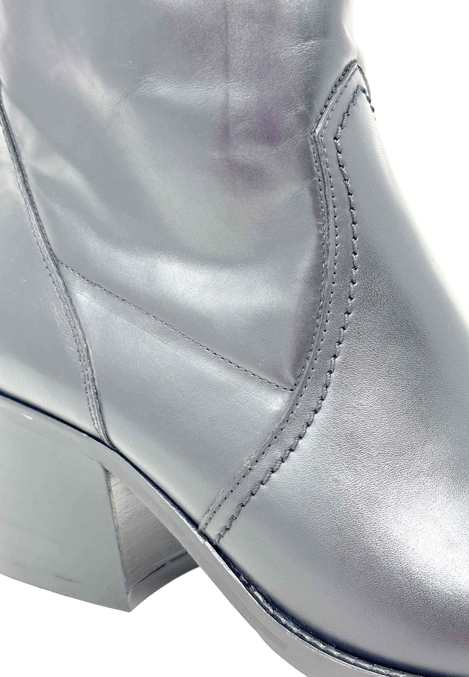 8075 Ankleboot | Black