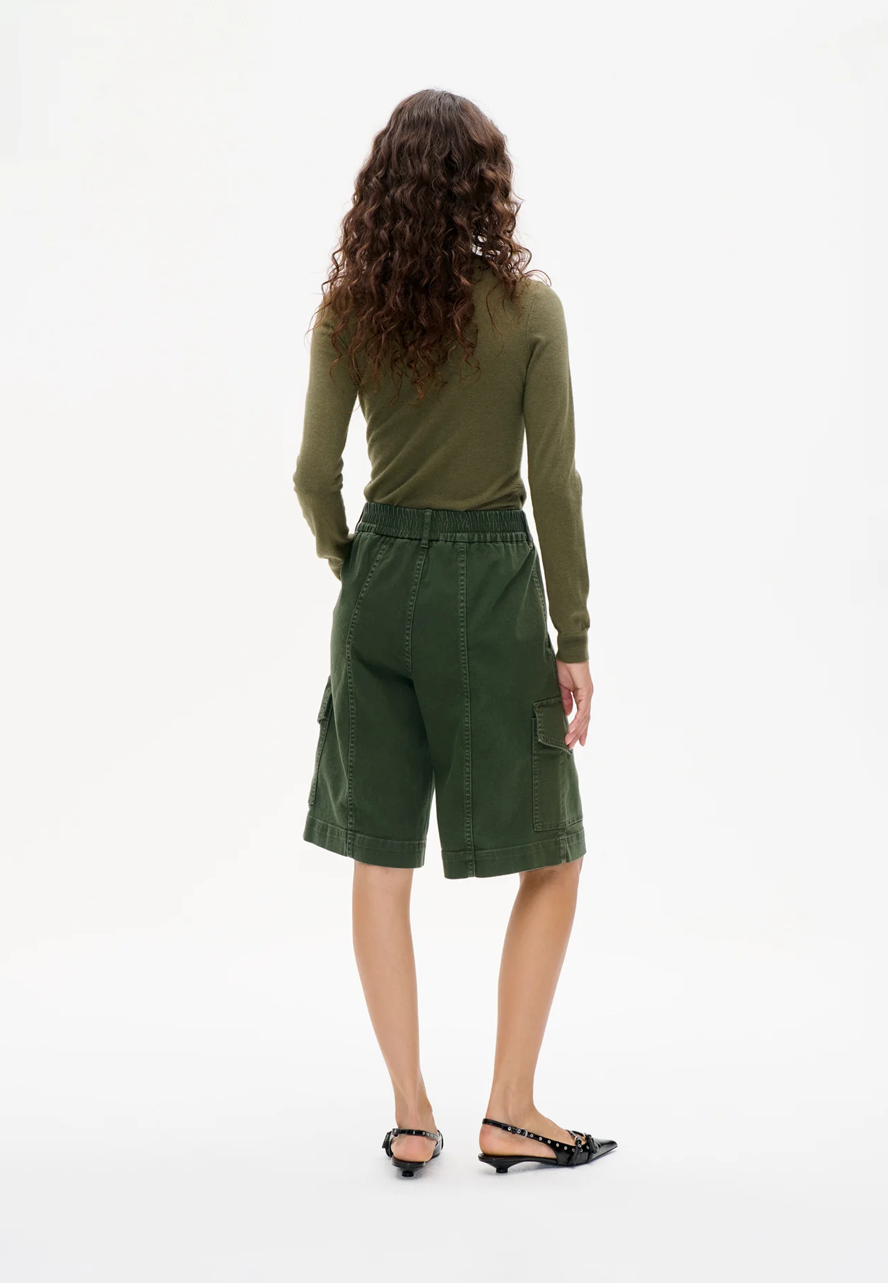 Neeto Wide Leg Fit Bermuda | Rosin Green