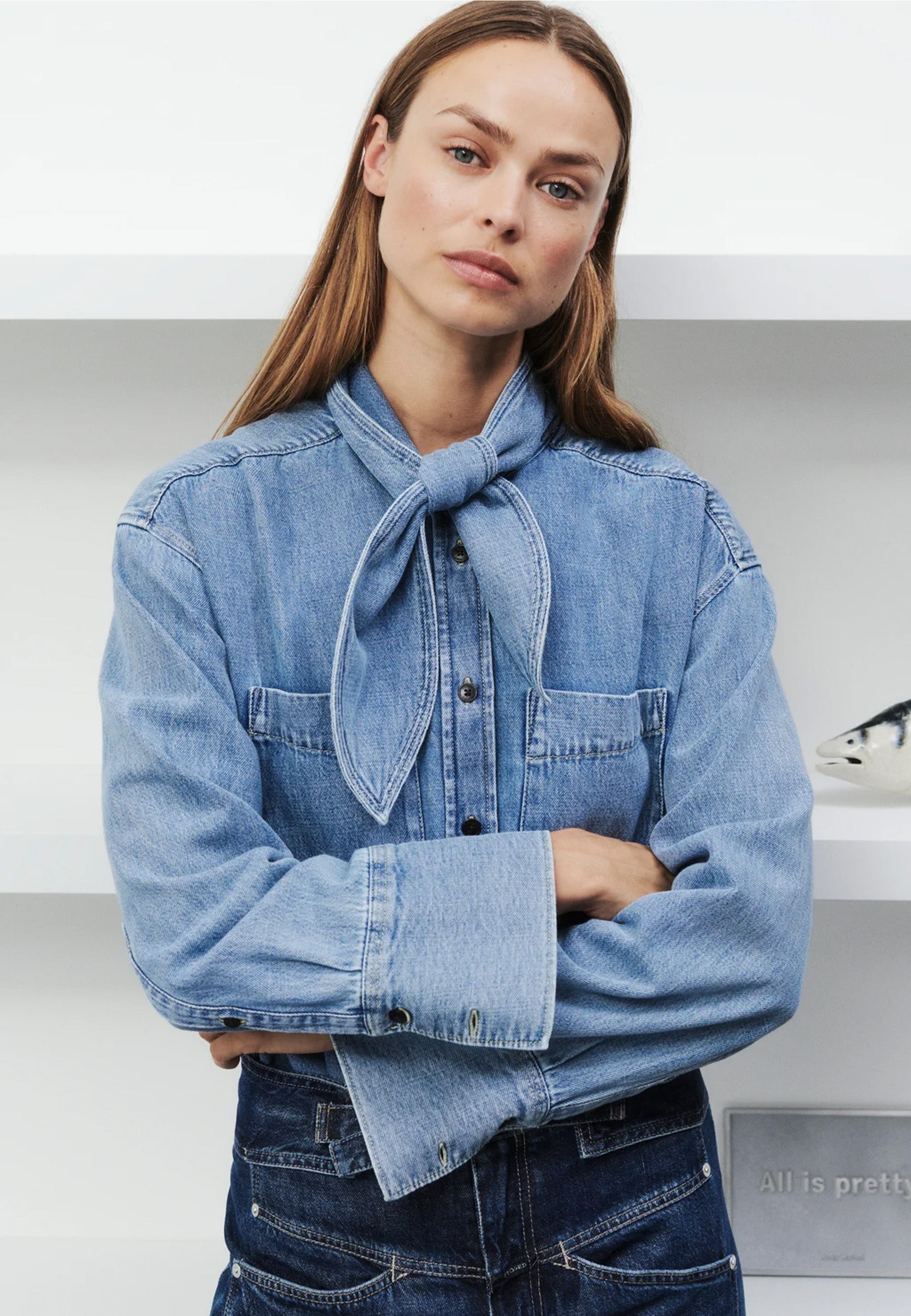 C94789 Scarf Denim Bluse | Light Blue