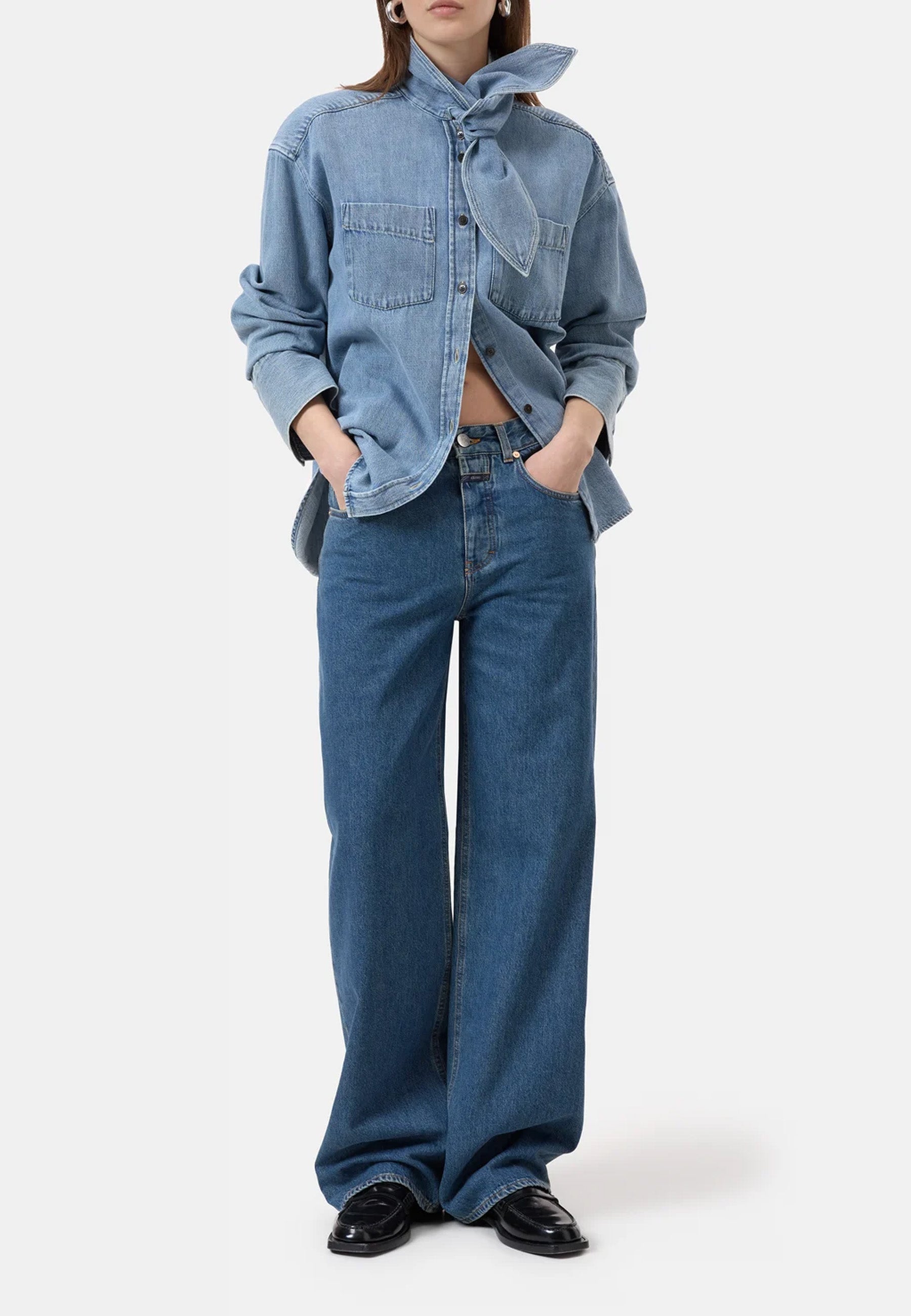 C94789 Scarf Denim Bluse | Light Blue