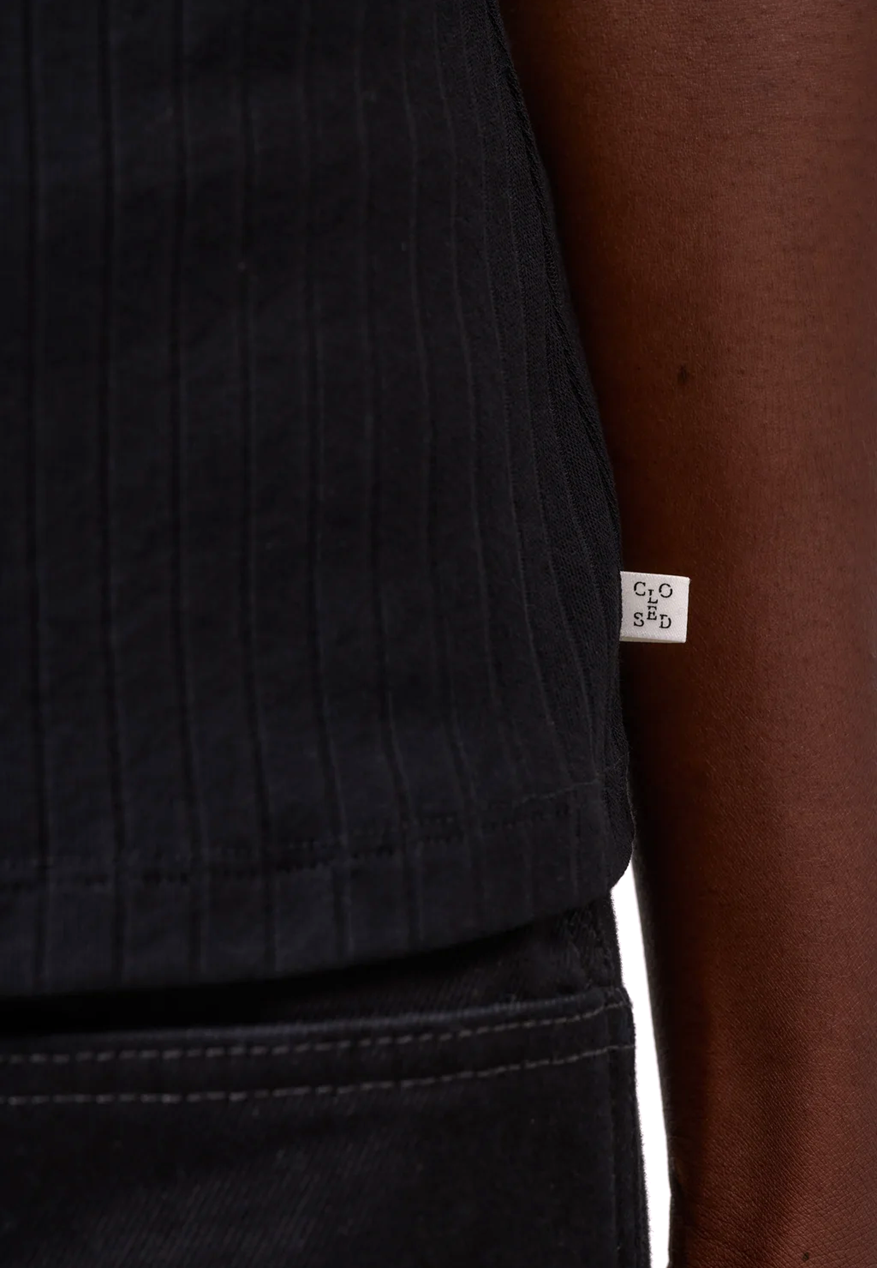 C95013 Open Back T-Shirt |Â Black