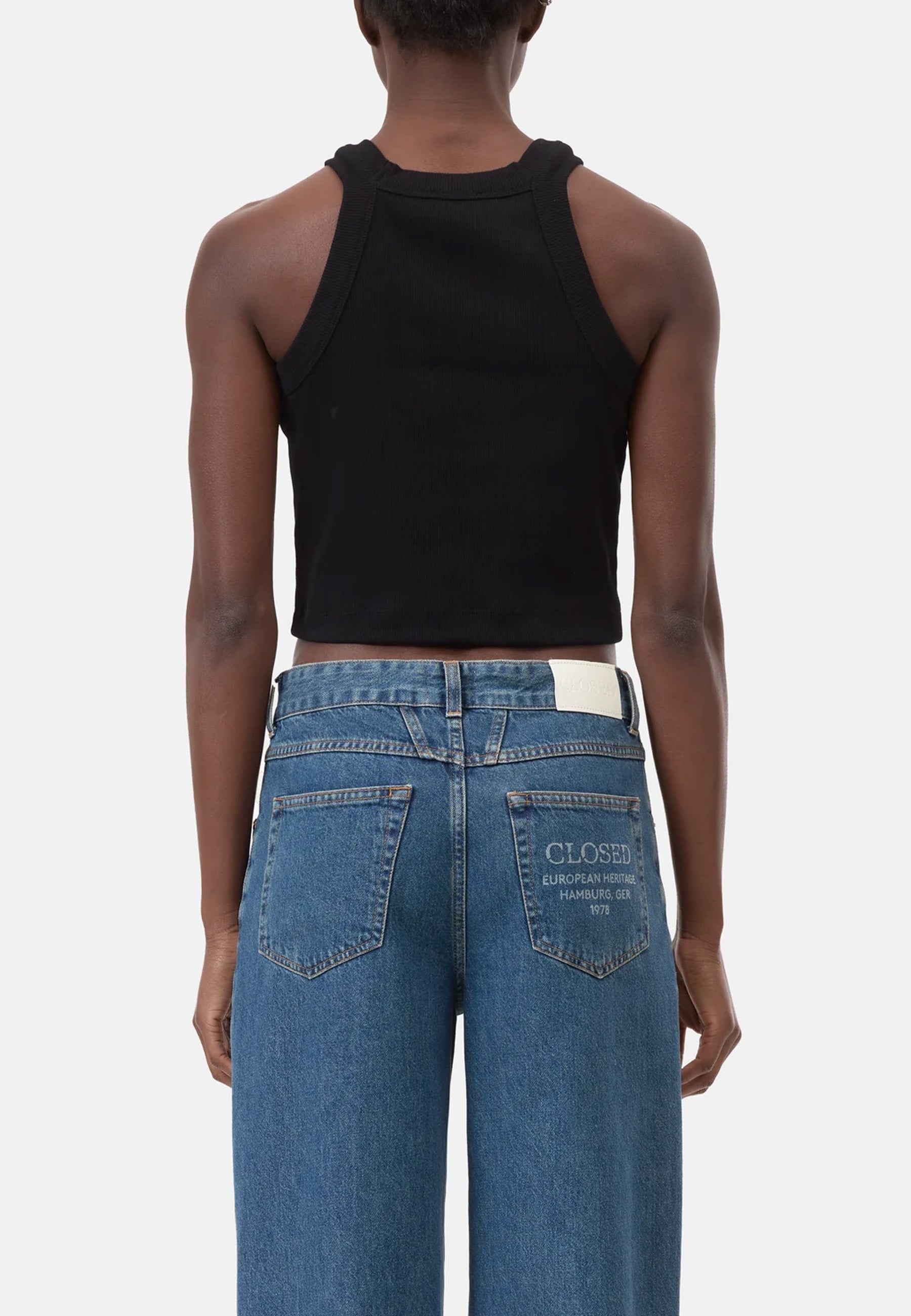 C95568 Cropped Racer Tank Top | Black