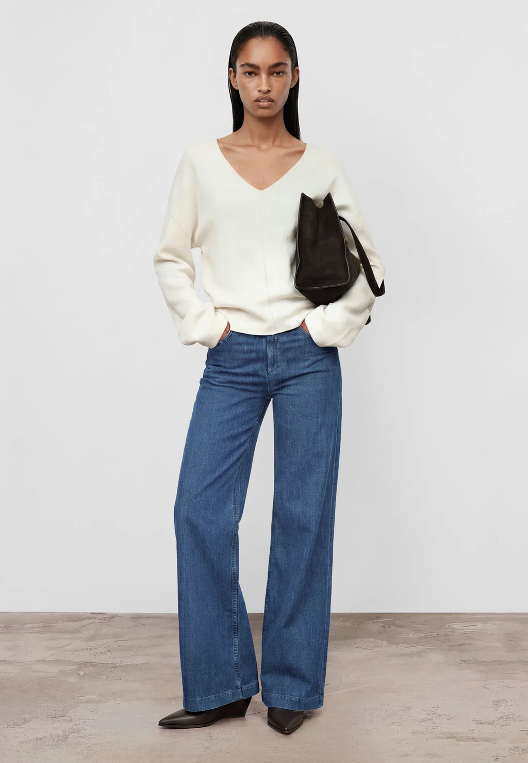 Glow Up Flared Jeans | Dark Blue