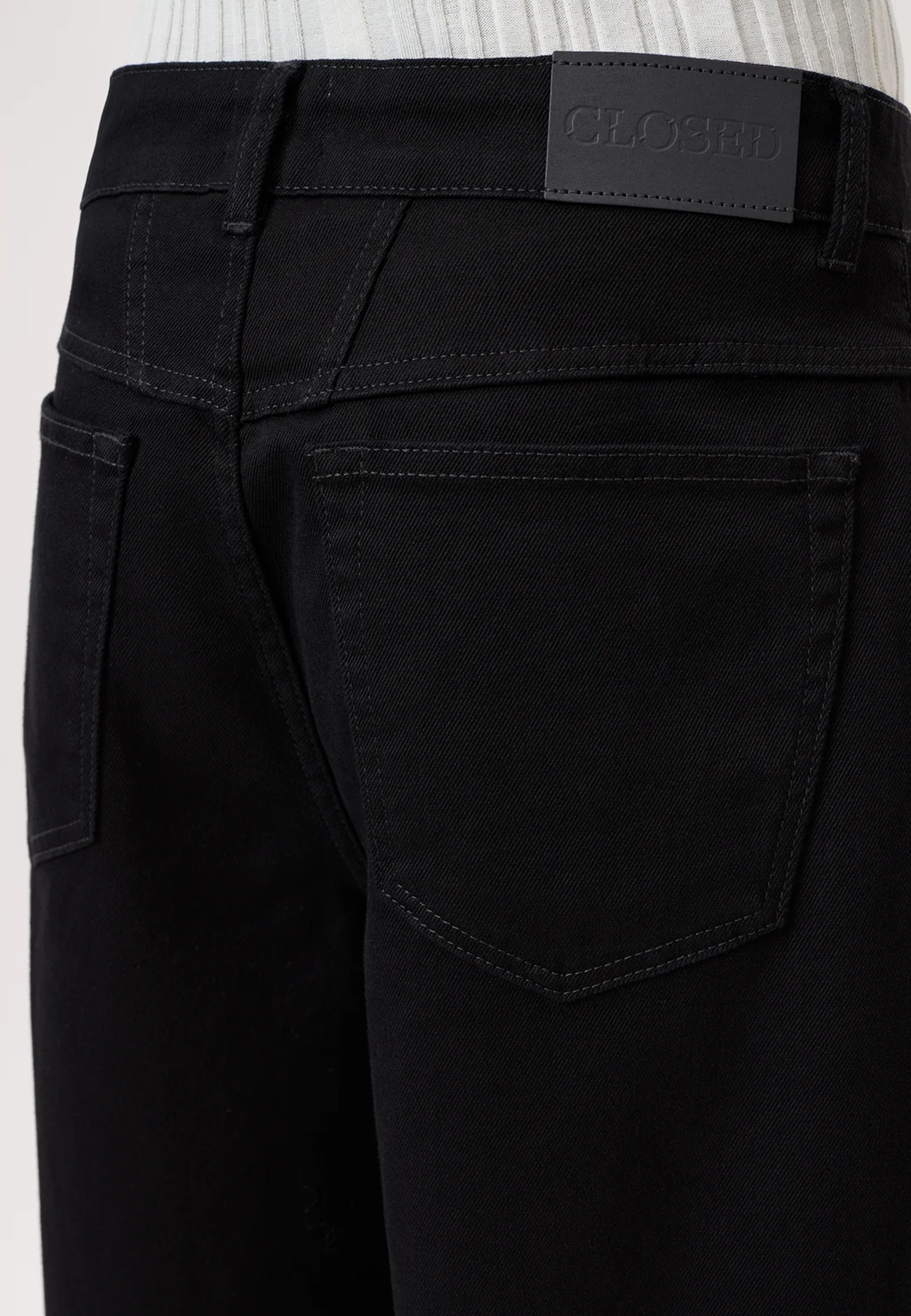 Jazzie Barrell Fit Jeans | Black