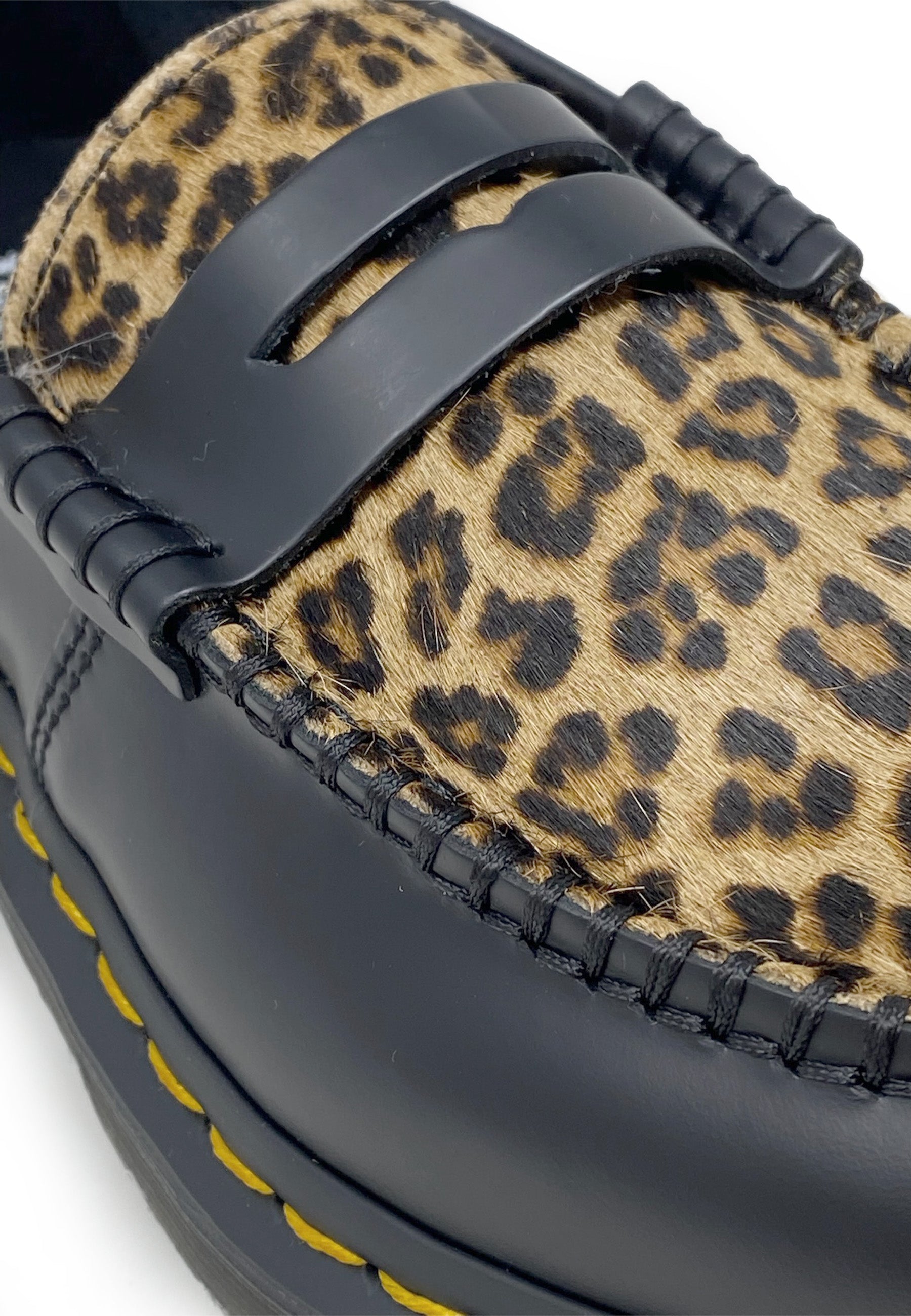Penton Loafer | Black Leo