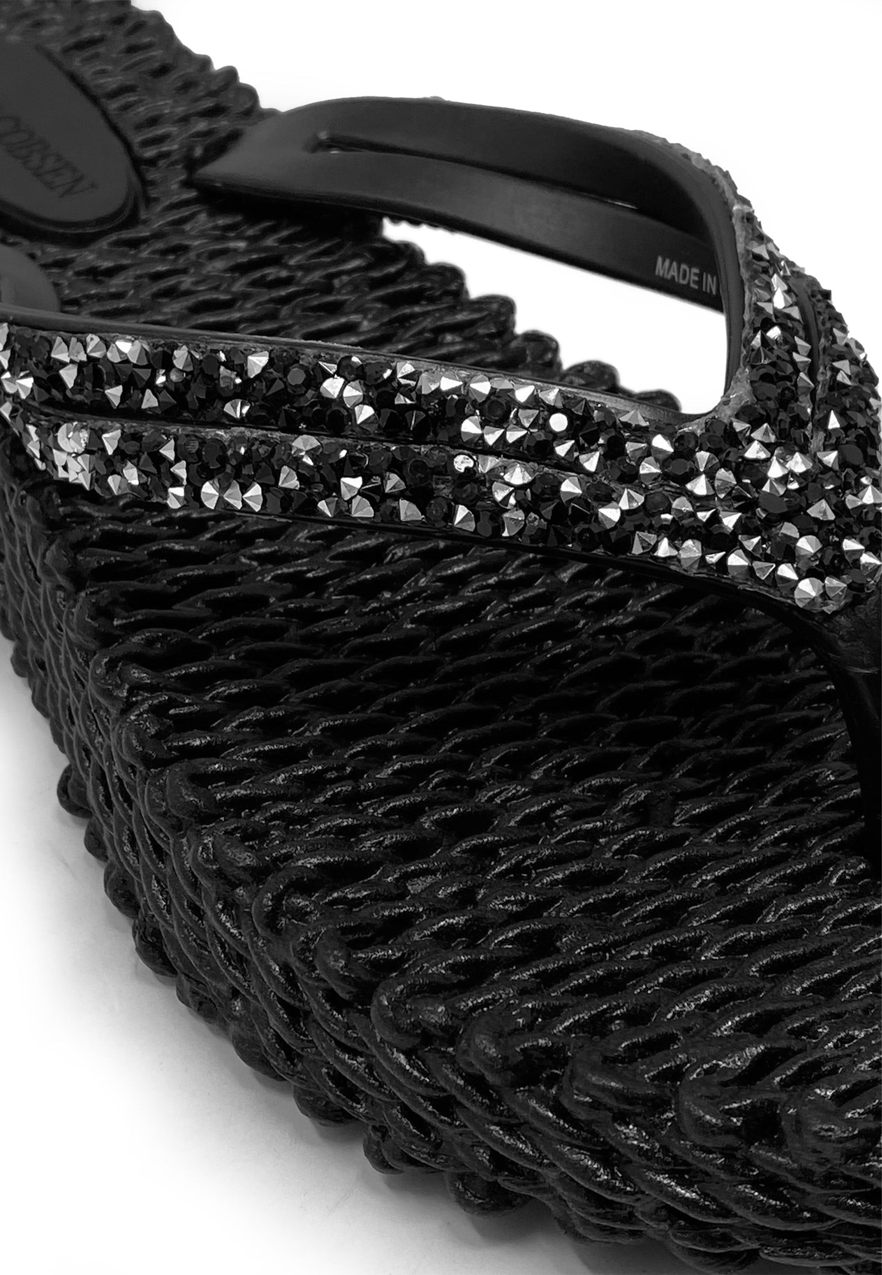 Cheerful 15 Toe Separator Sandal | Black