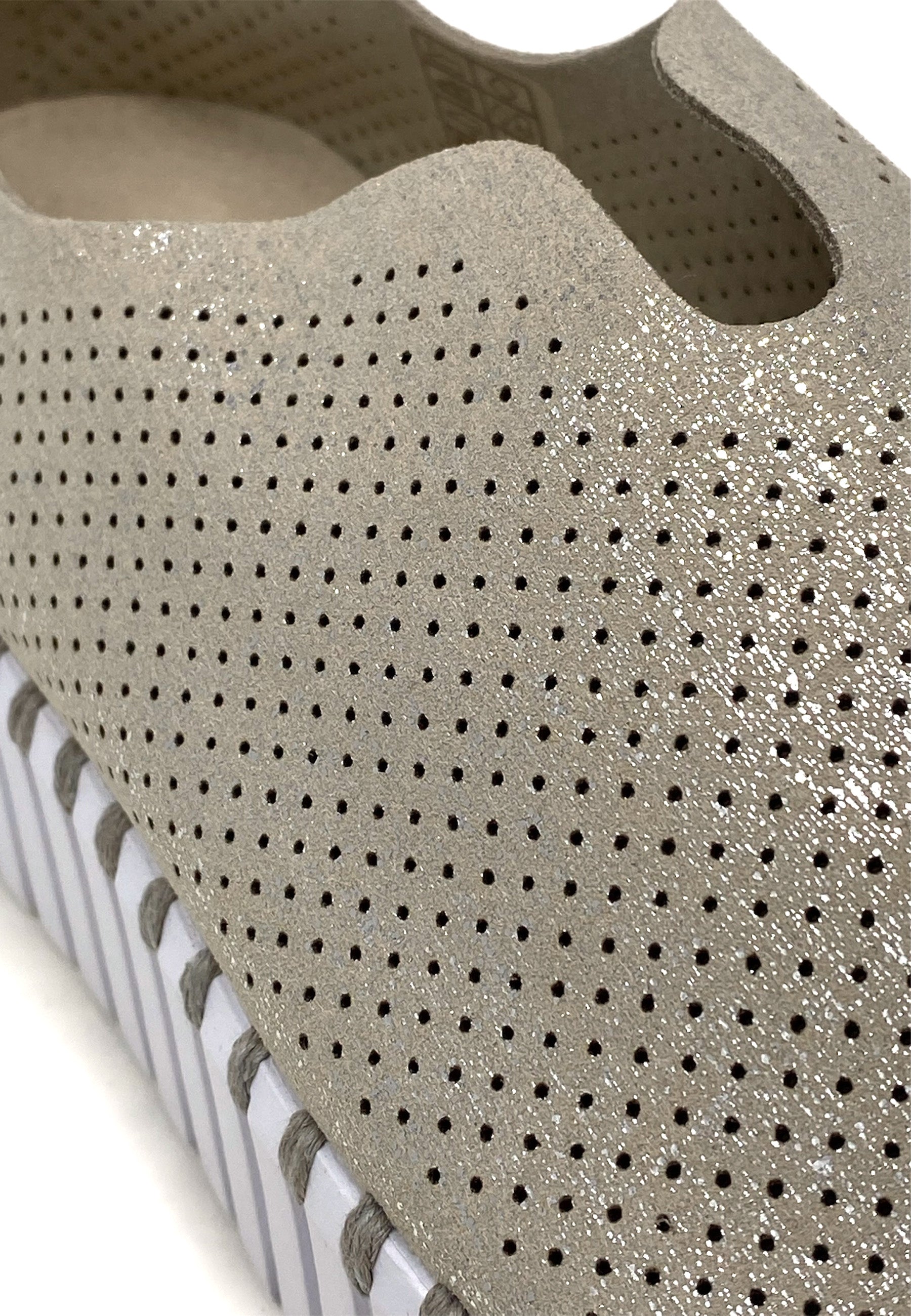 Tulip Sneaker | Silver