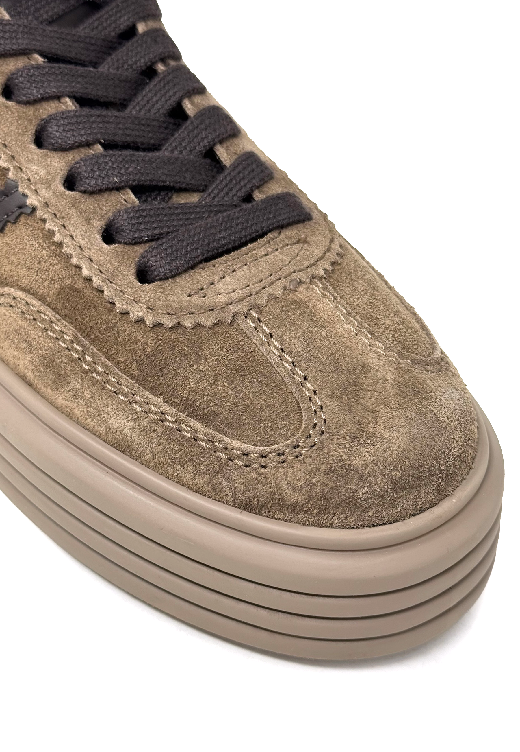 Lilo Sneaker | Tobacco Pepe