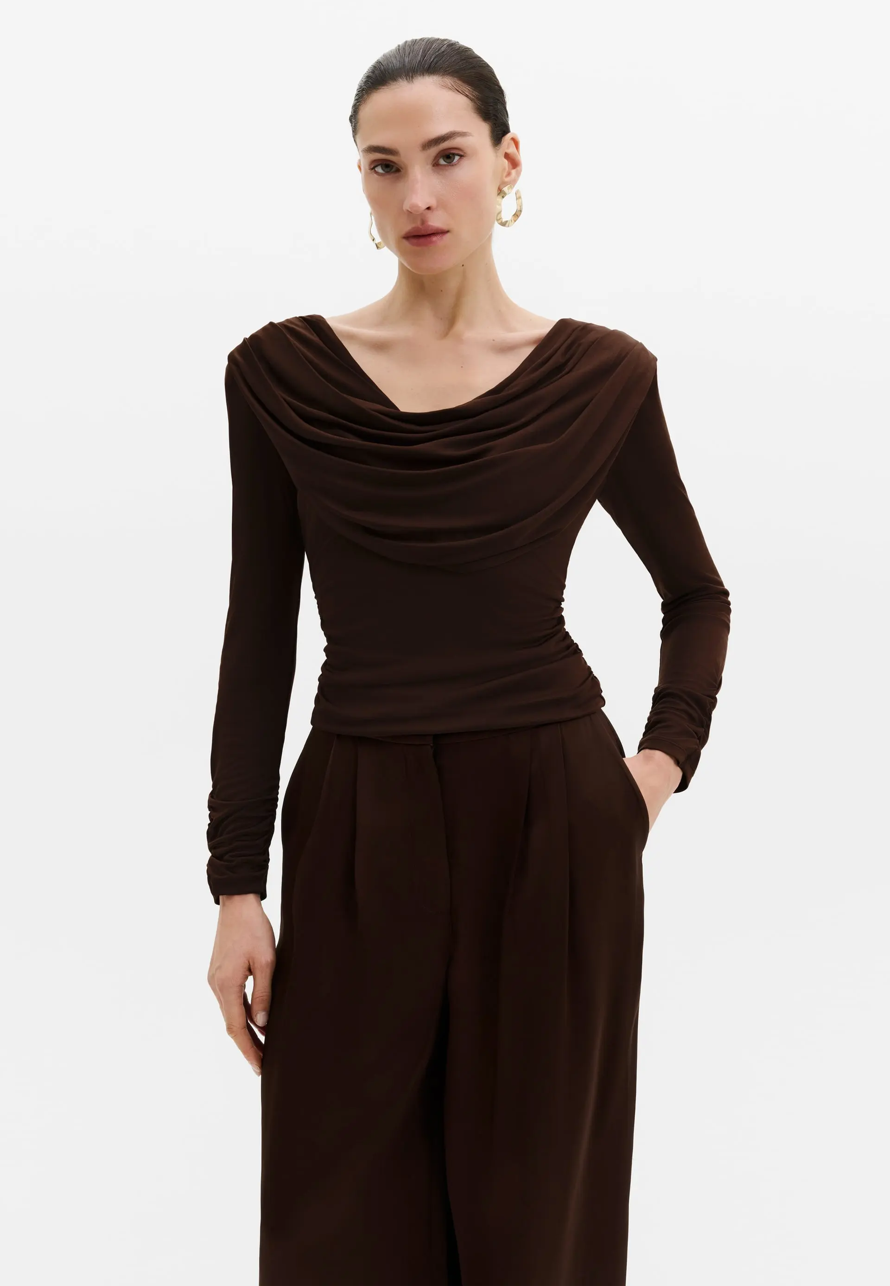 Signe Cowl Neck Longsleeve | Dark Brown