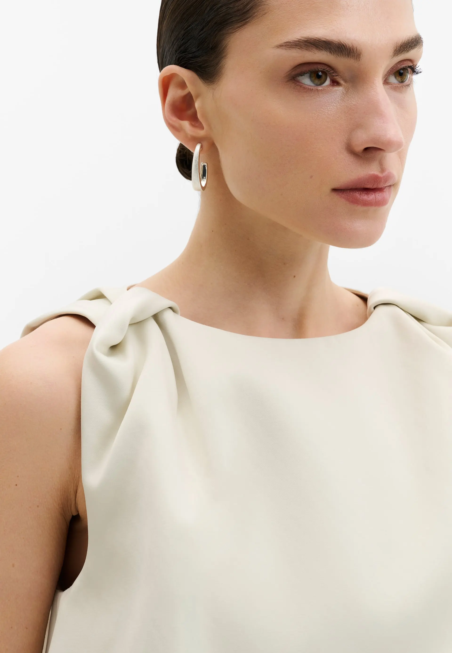 Valentina Knot Satin Top |Â Pearl