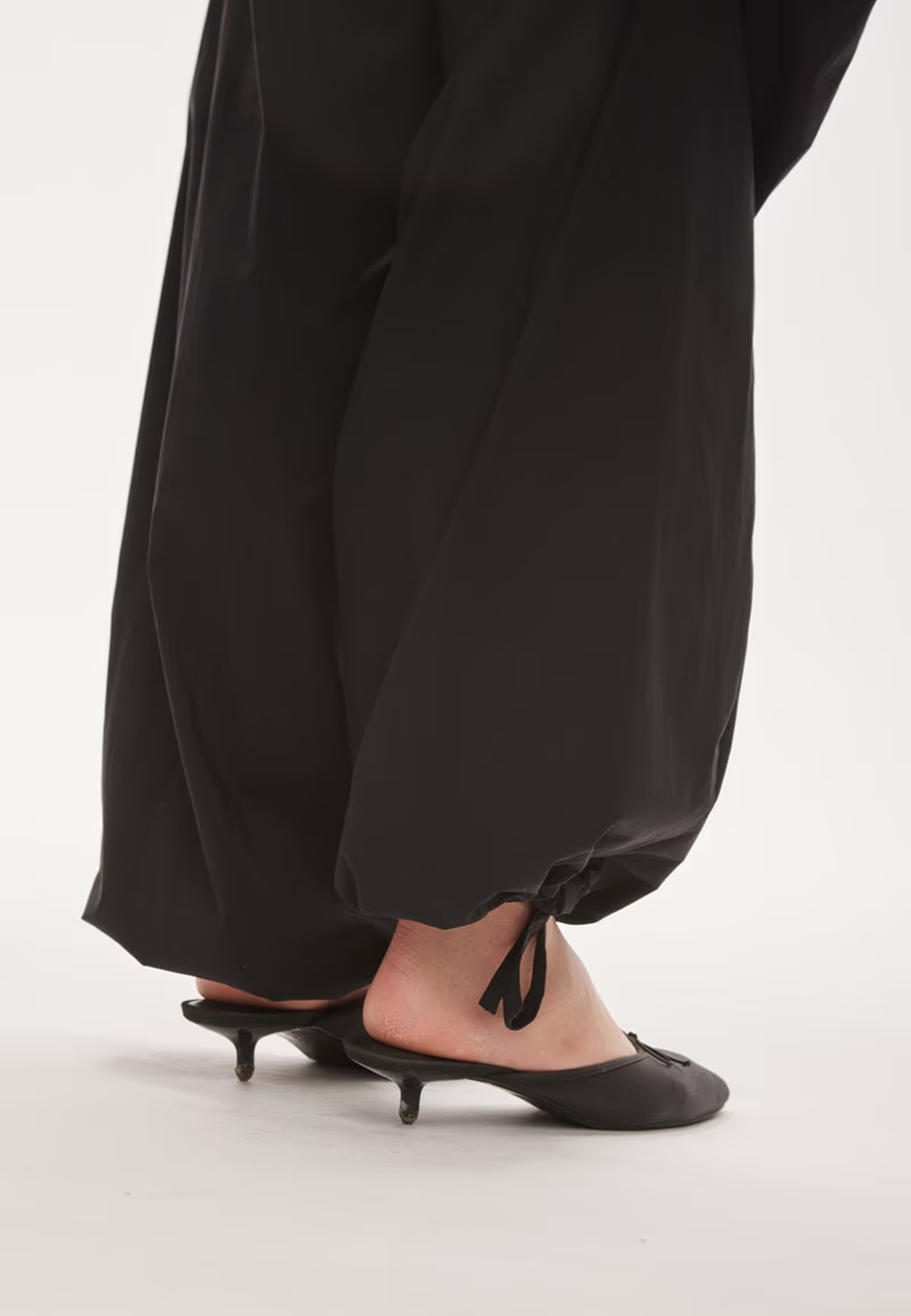 Miku Hose |Â Black
