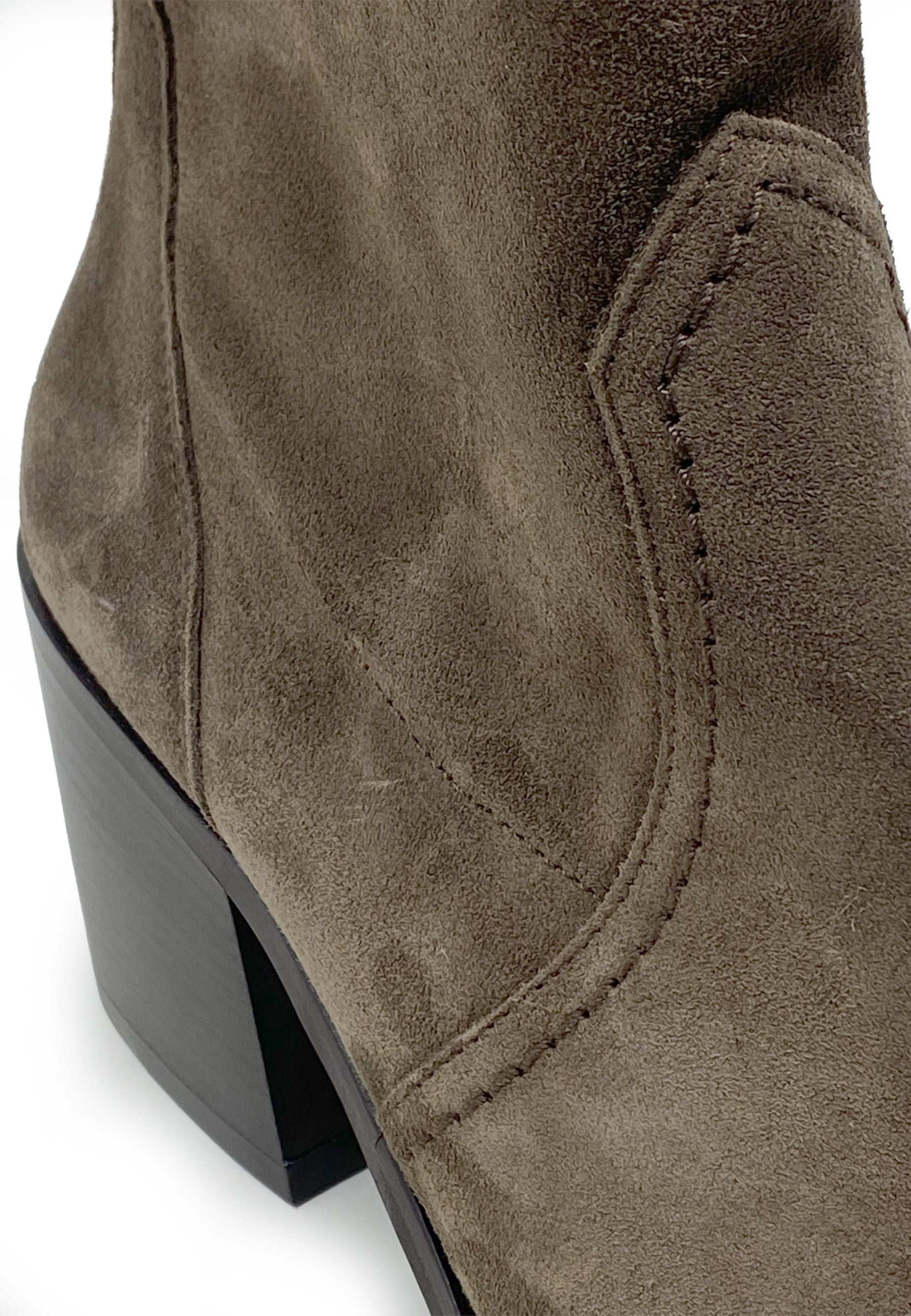 8075 Stiefelette | Earht Suede