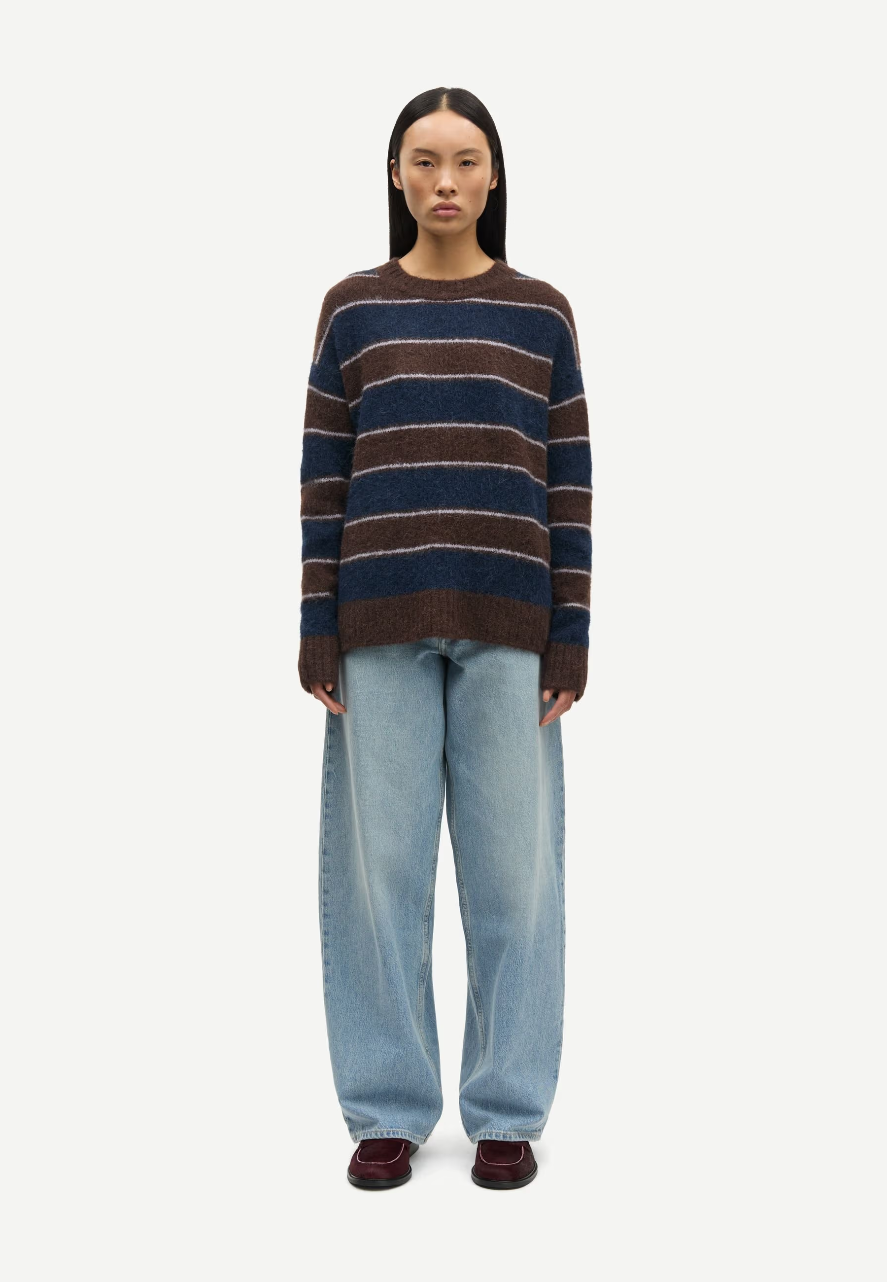 Saharper Wide Leg Jeans | River