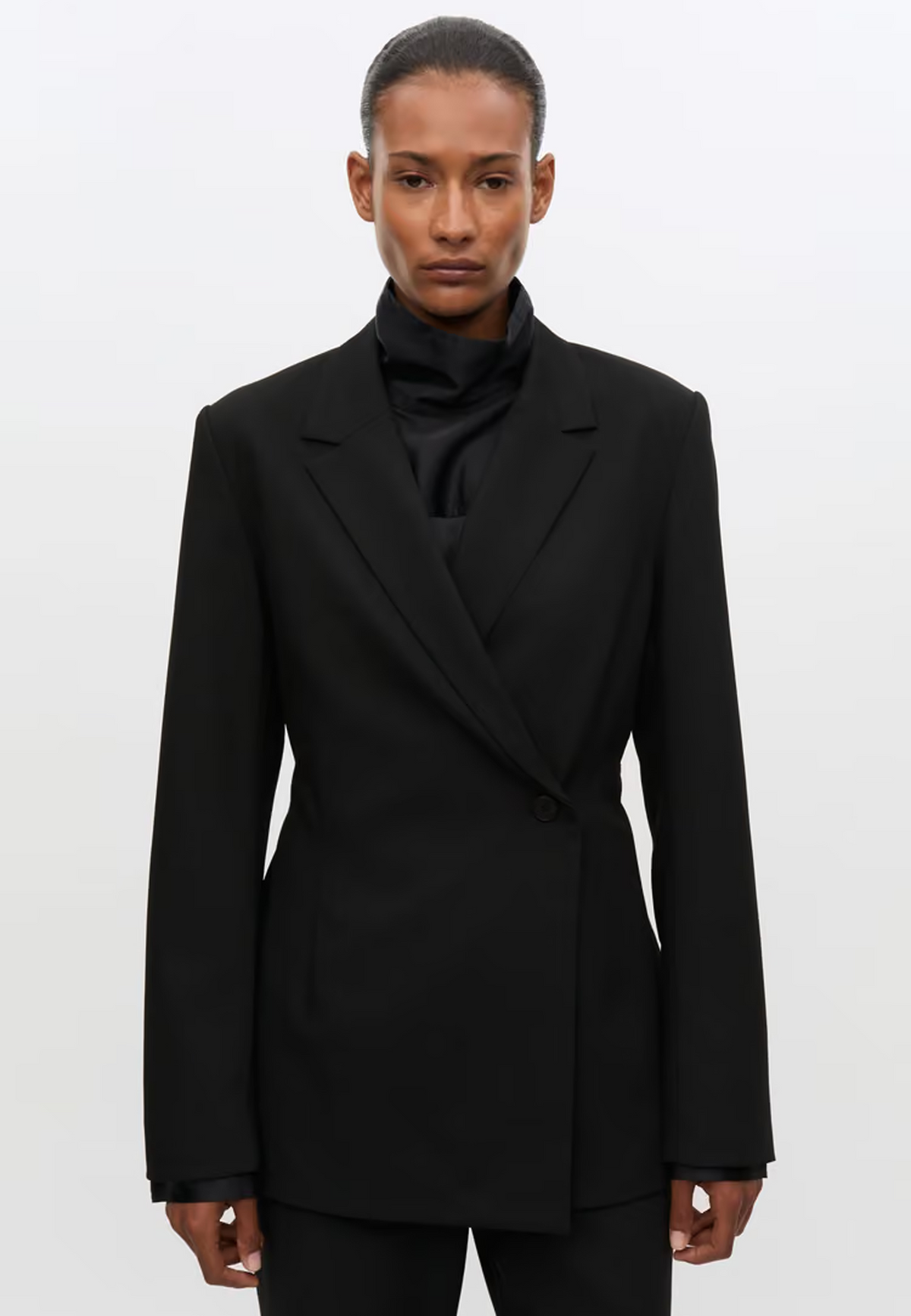 Salot Buckle Blazer | Black