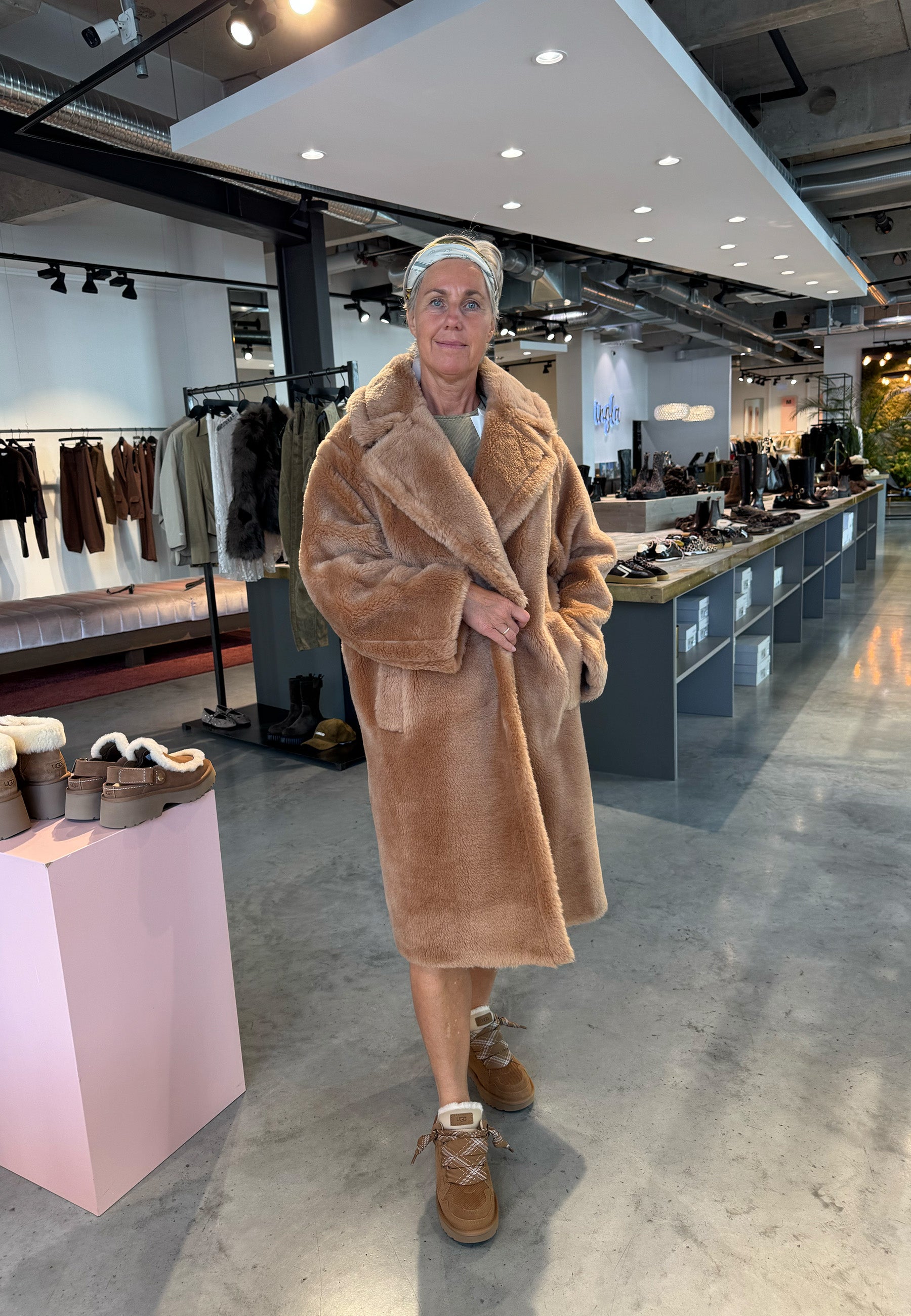 Biba Fake Fur Mantel | Beige