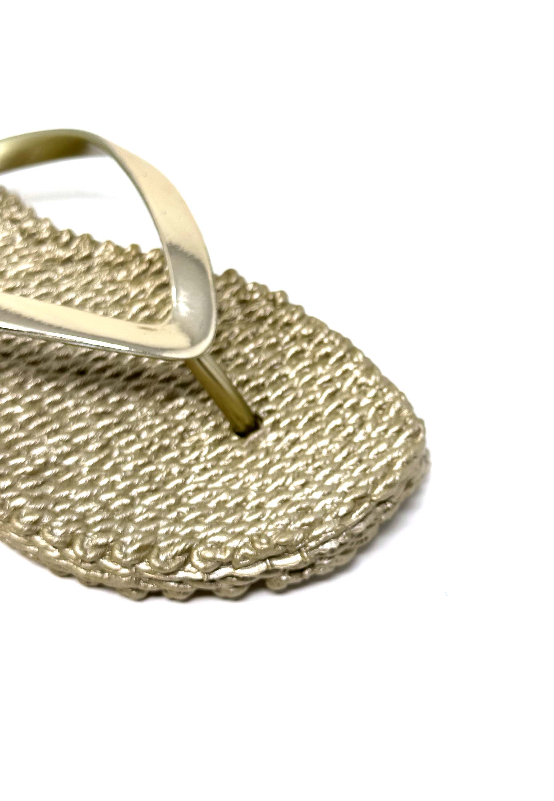 Cheerful 04 toe separator sandal | platinum