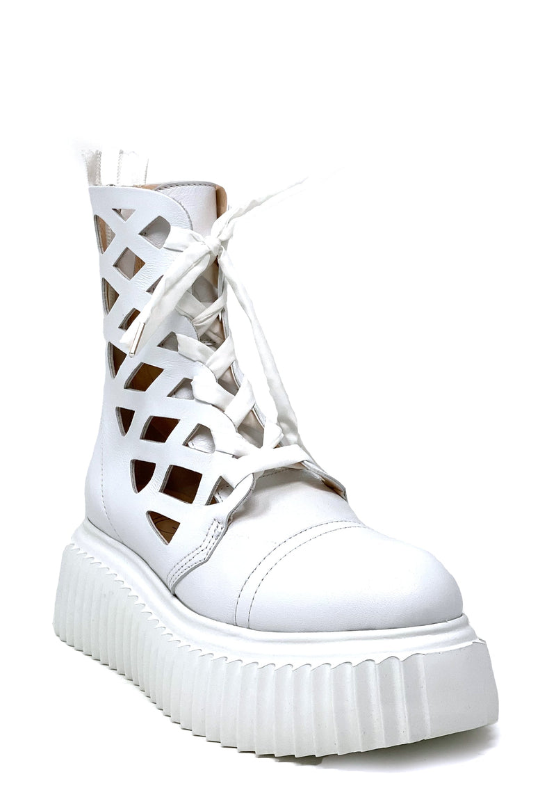 Viggy Cut Out Boot | Bianco