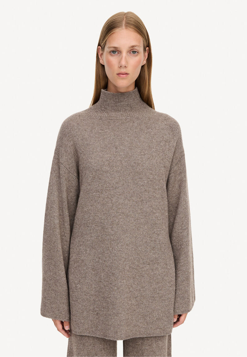 Camira rullekrave sweater | Tehina
