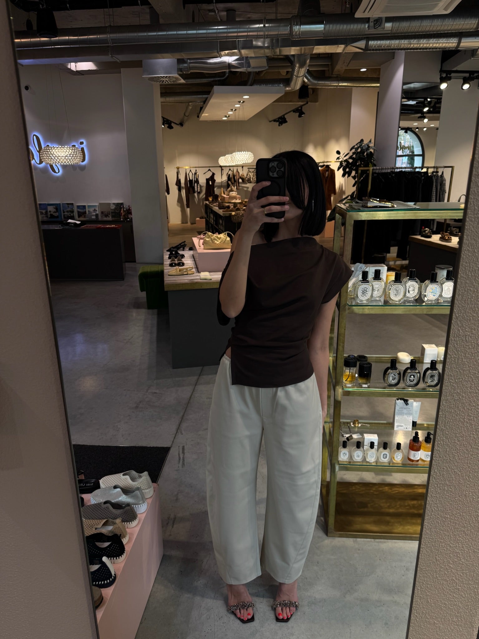 C95397 Off Shoulder T-Shirt | Maple Brown