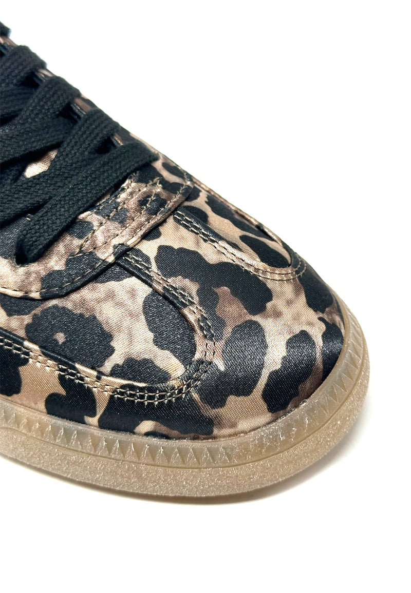 Pop Sneaker | Leo Silk