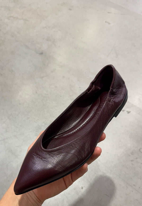 1000 Ingrid Ballerina | Bordeaux Glove