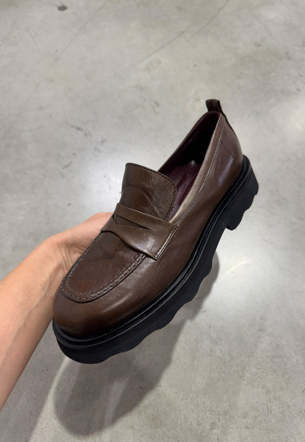 2205 Nicky Loafer | Espresso Glove