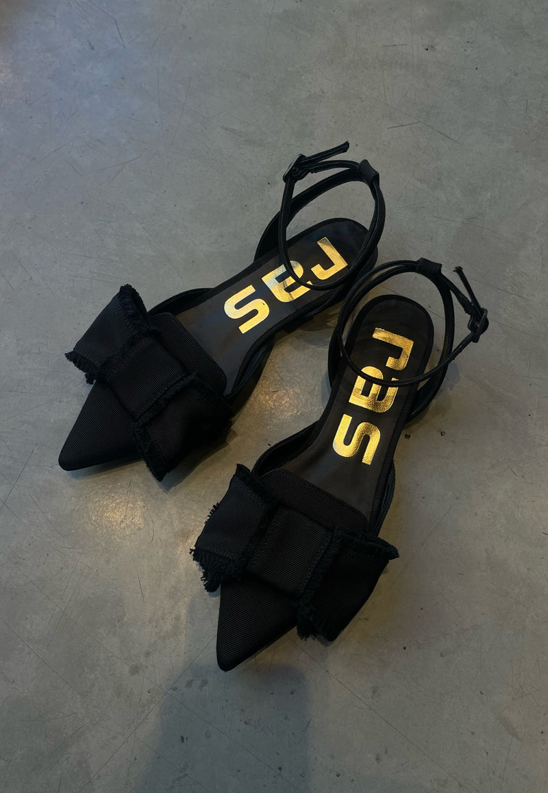 8018 Sandal | Negro Canete