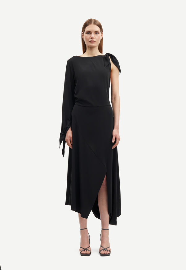 Saalba Dress | Black