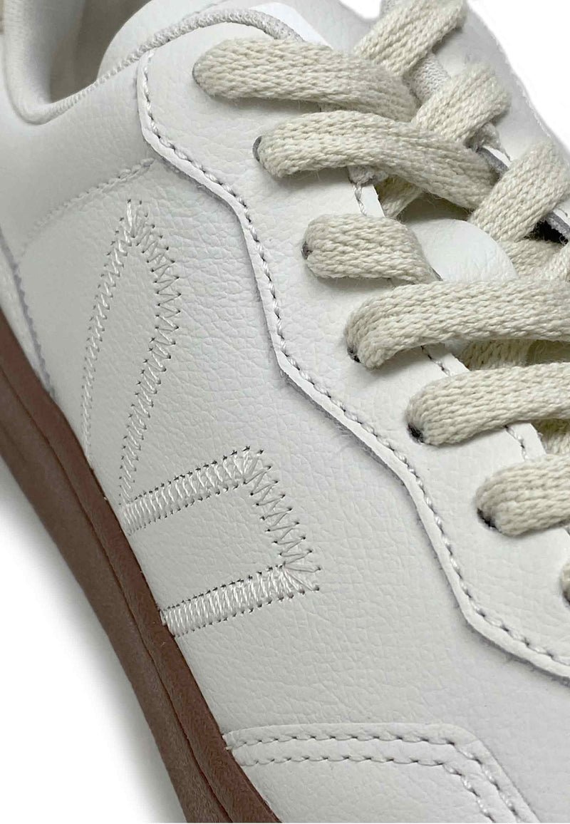 v90 Sneaker | White Pierre