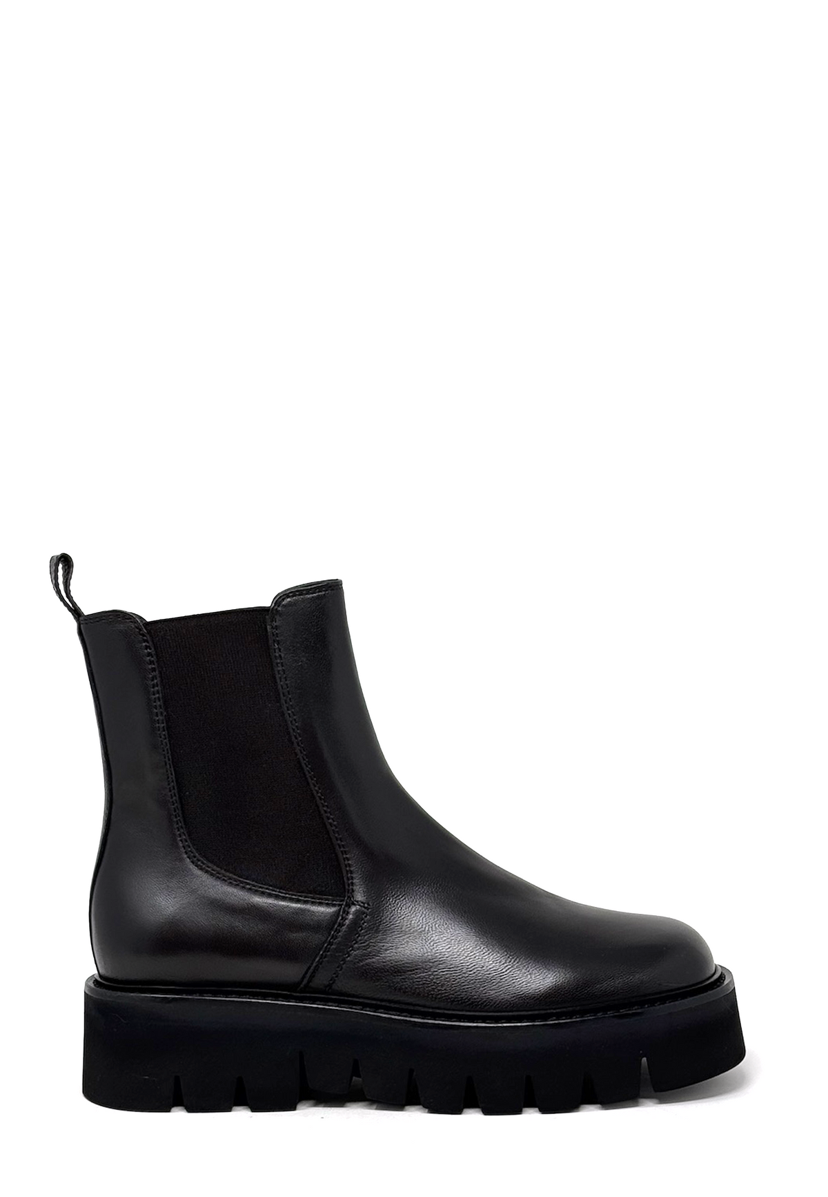 Luggie Beat Chelsea Boot | T.MORO