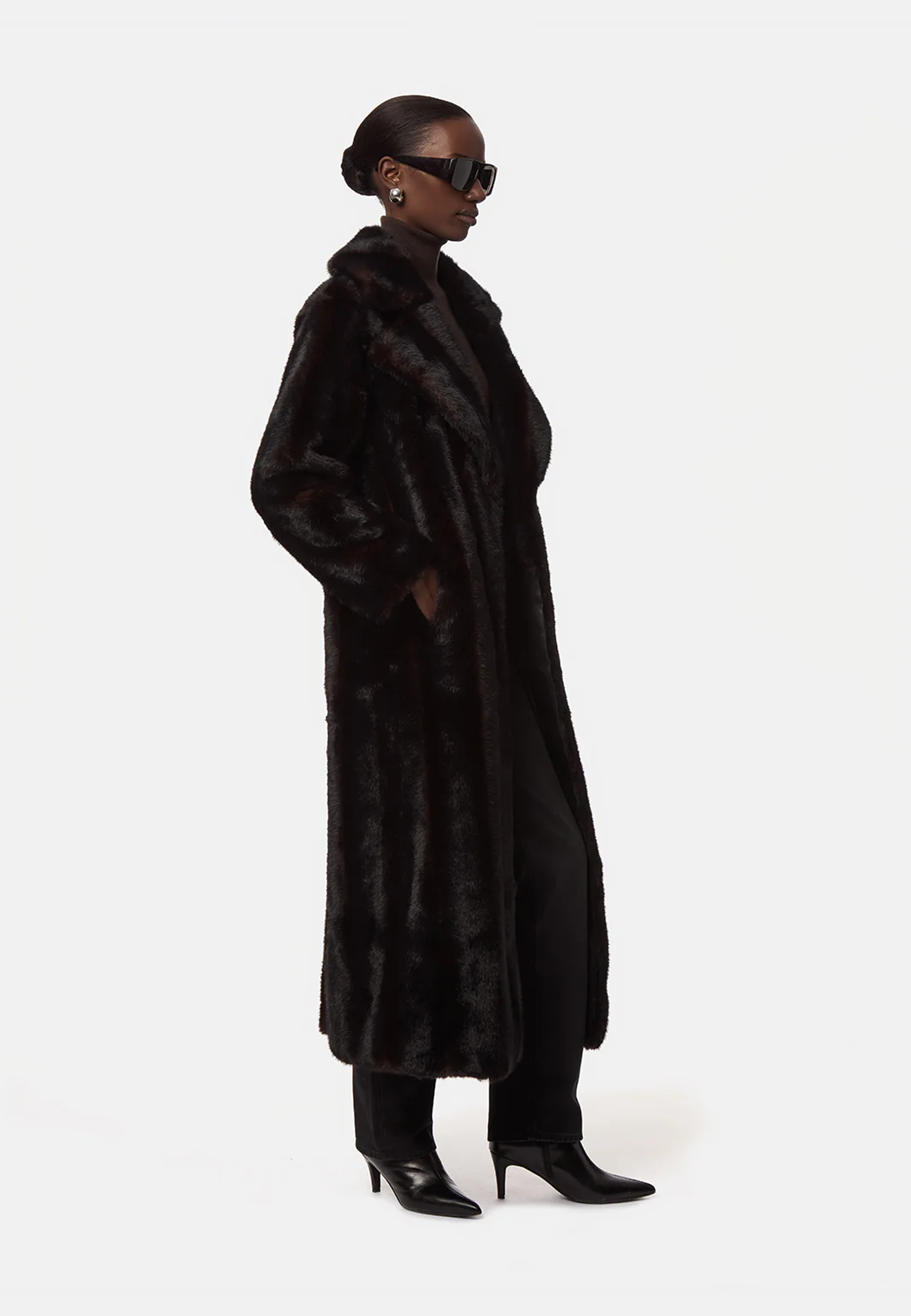 Gabrielle Faux Fur Mantel | Noir Shaved Mink