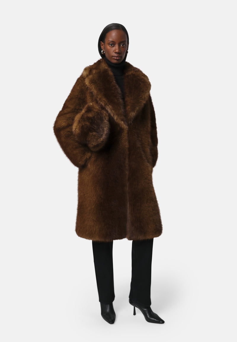 Jumbo Fake Fur Clutch | Mink