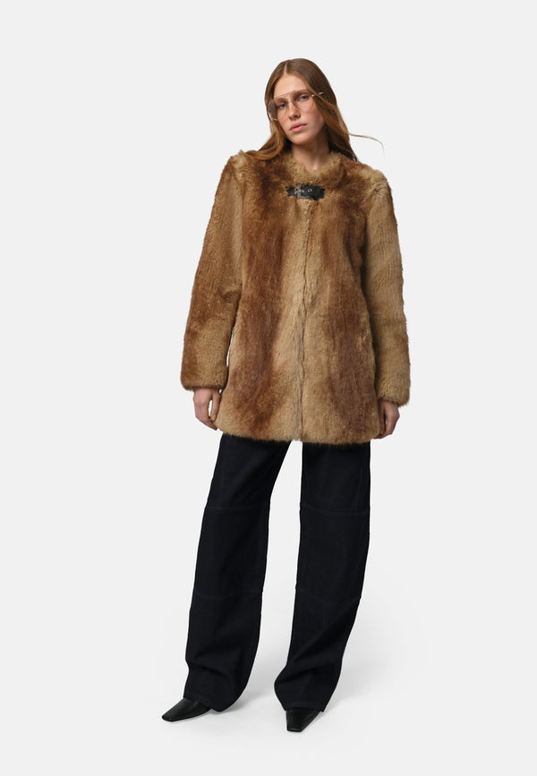 Petra Fake Fur Mantel | Blonde Mink
