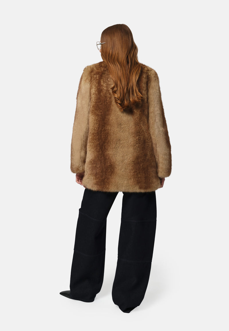 Petra Fake Fur Mantel | Blonde Mink