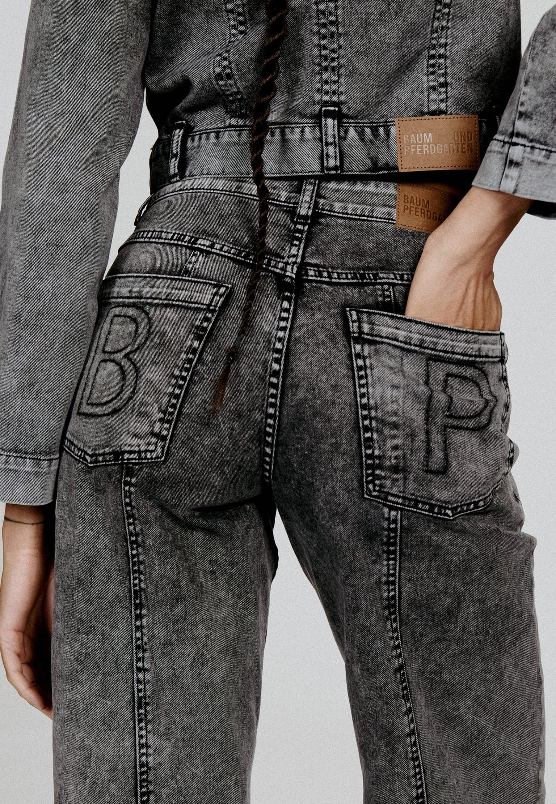 Nara Jeans | Washed Black