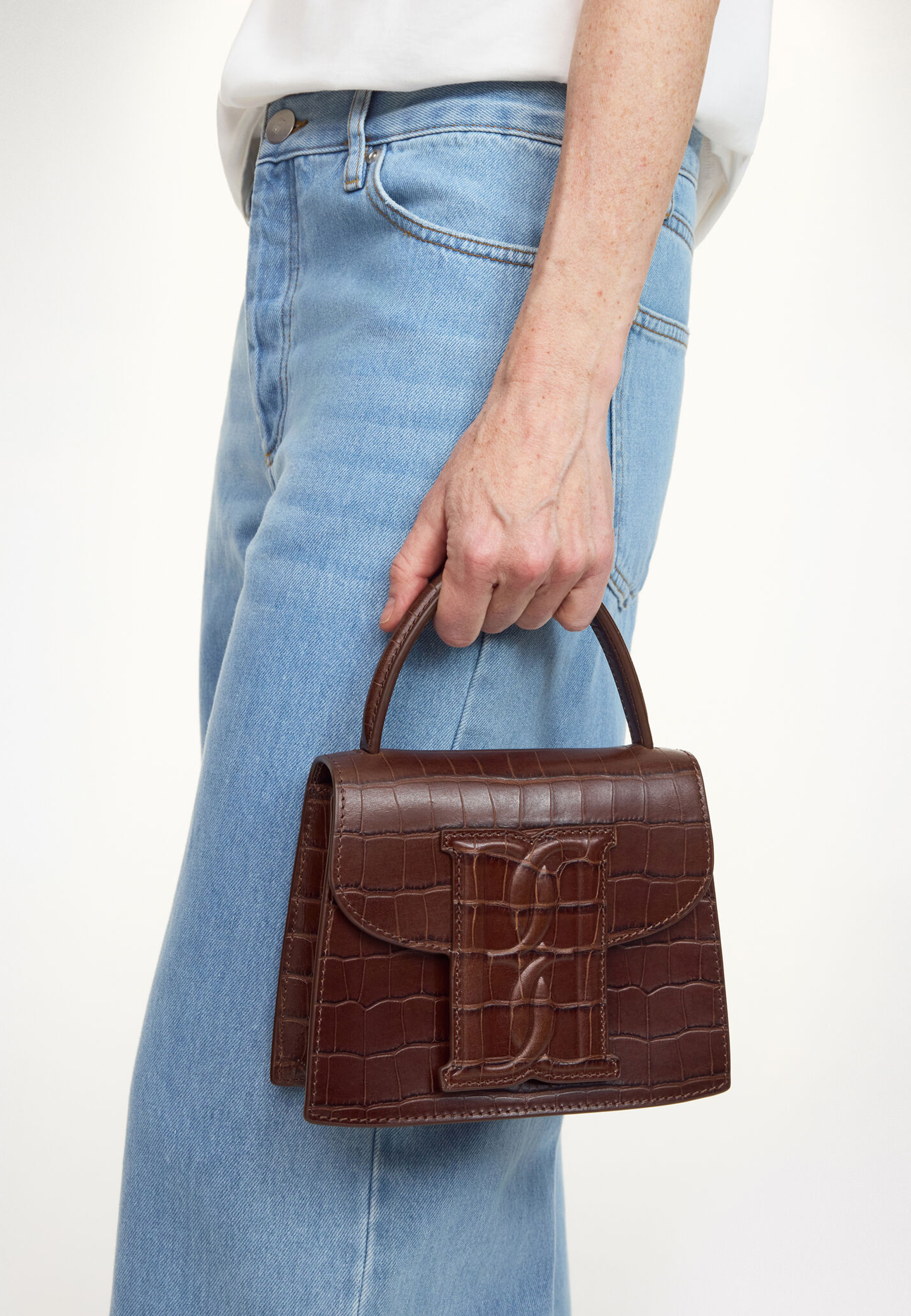 Ramil Tasche | Bison