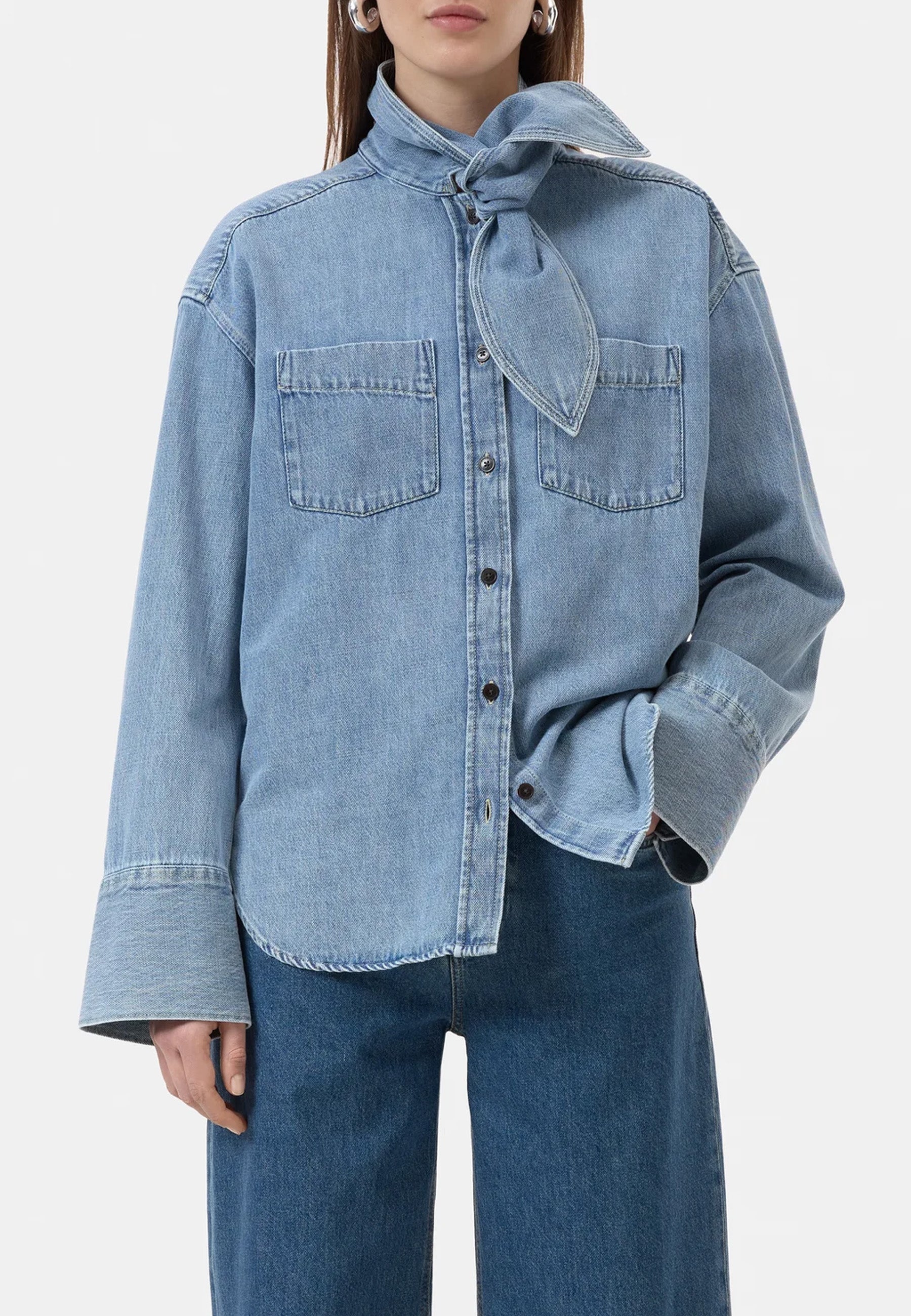C94789 Scarf Denim Bluse | Light Blue