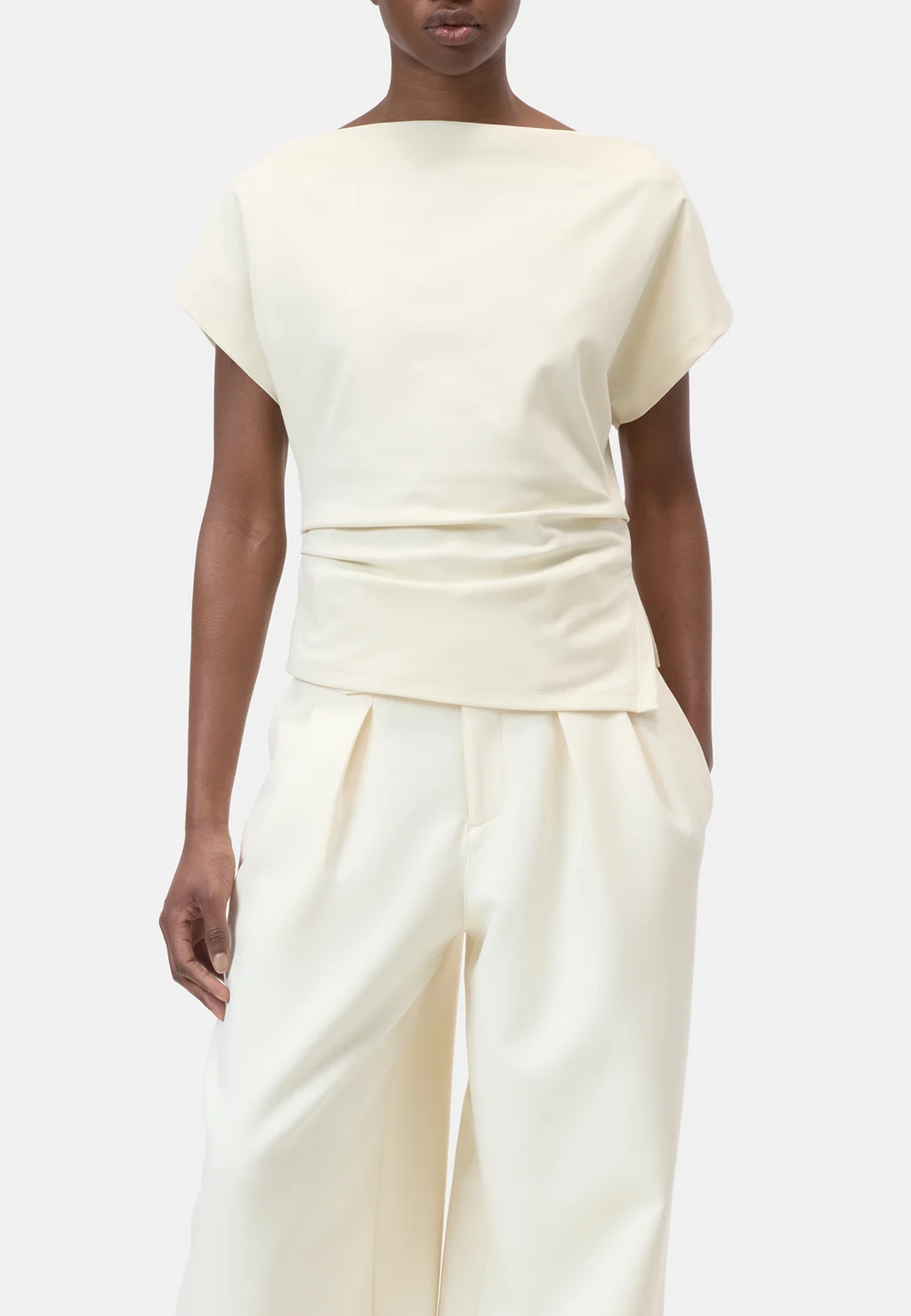 C95397 Off Shoulder T-Shirt | Witherit Beige