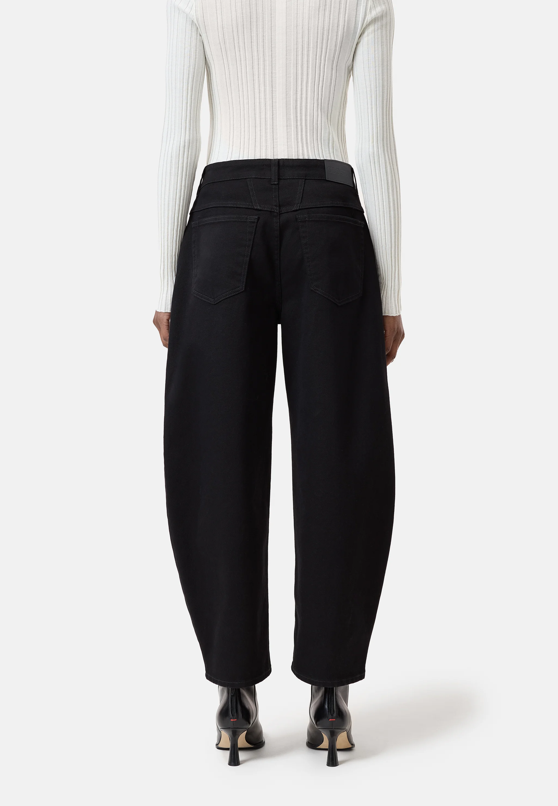 Jazzie Barrell Fit Jeans | Black