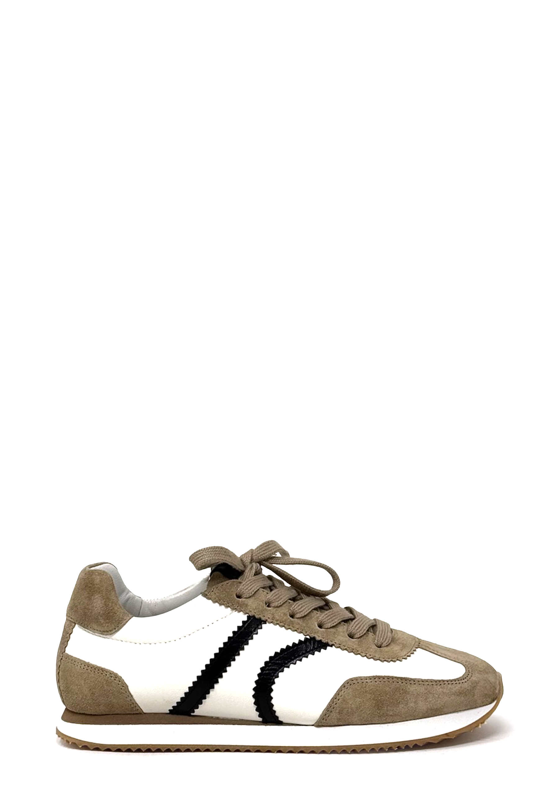 MUI Sneaker | Nuts Butter Black