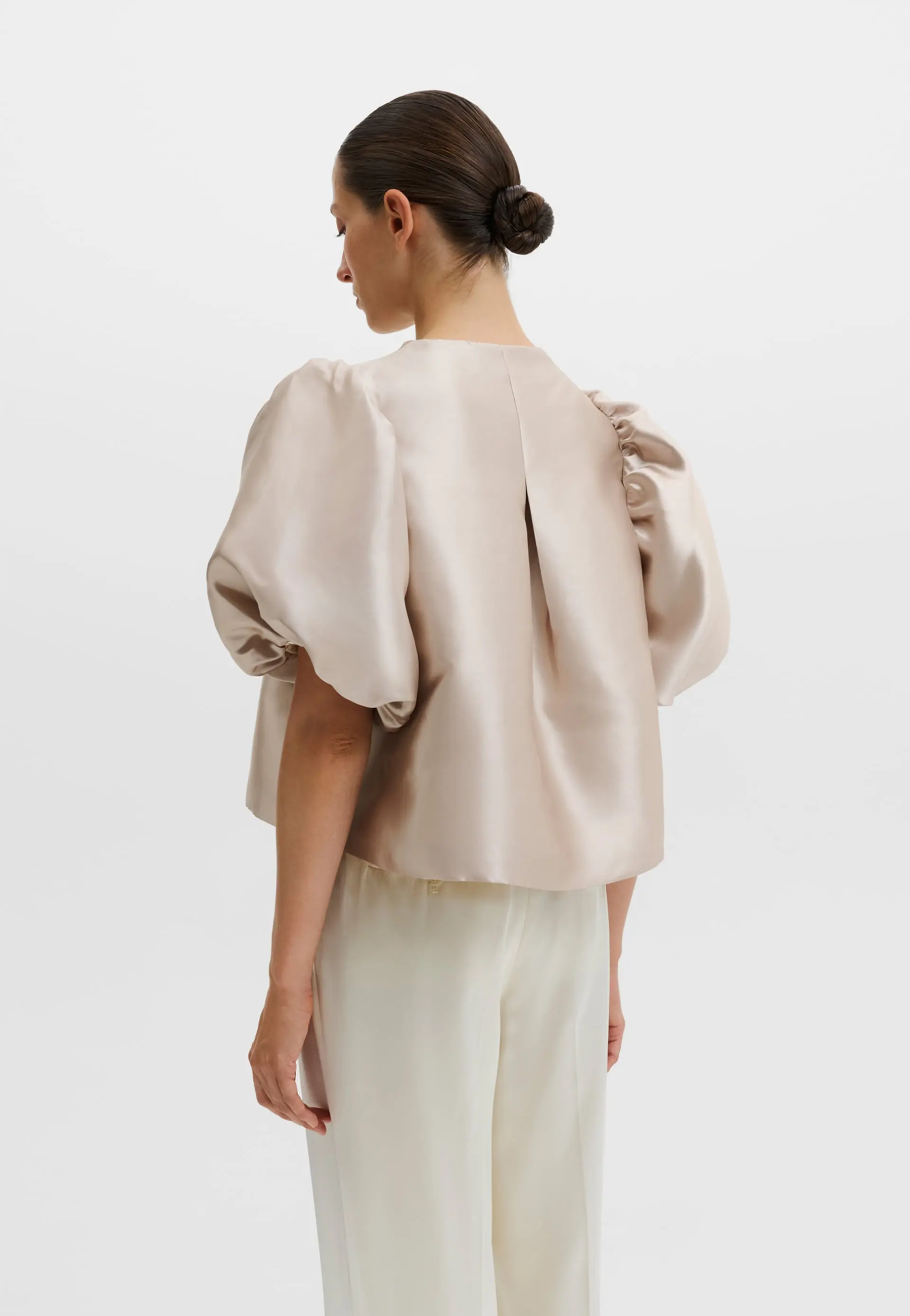 Cleo Puff Sleeve Bluse | Soft Beige