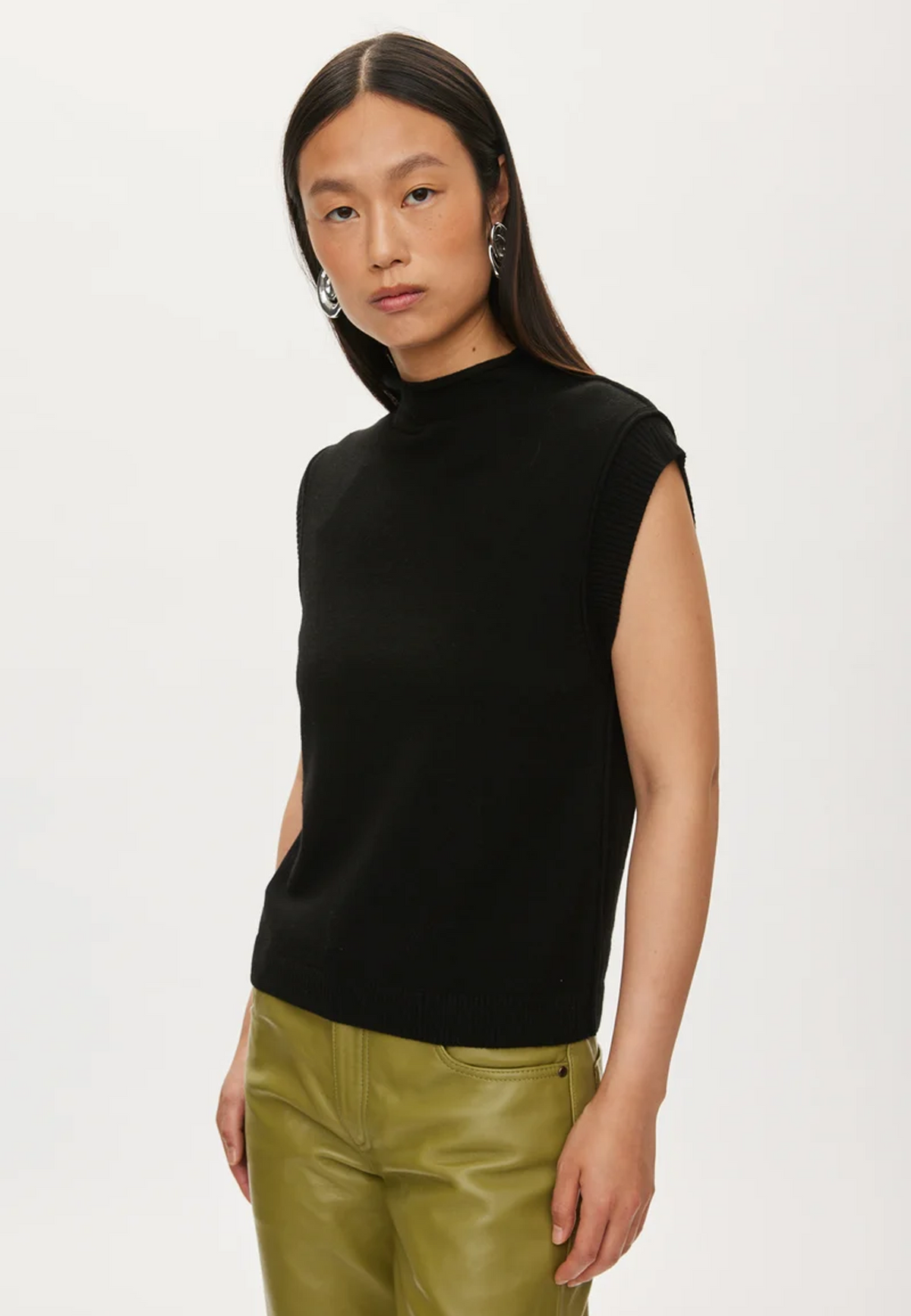 Carla Stehkragen Cashmere Top | Black