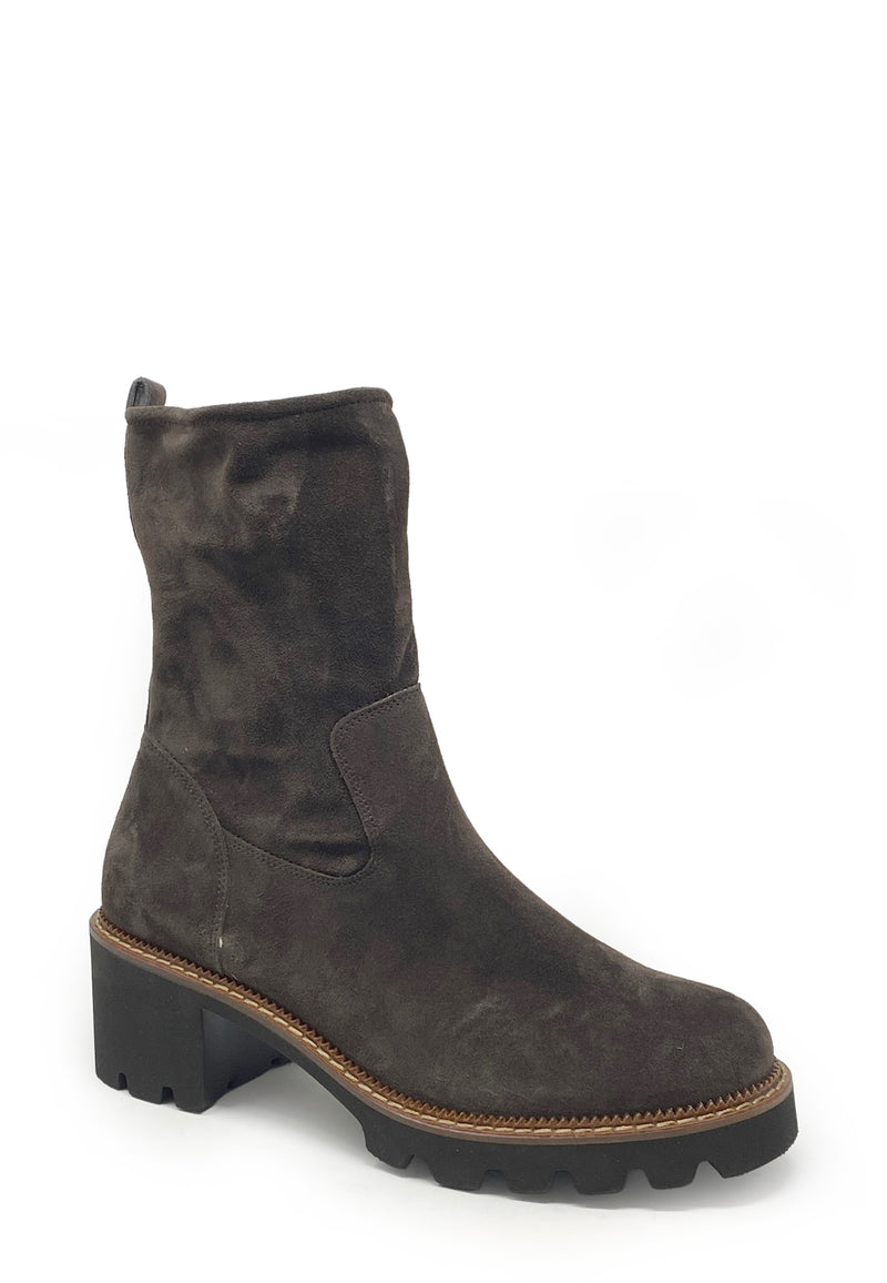 8133 Boot | Mocca Suede