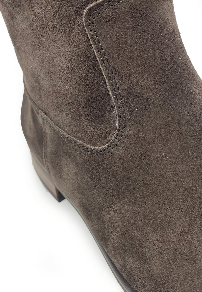 8265 Langschaft Boot| Mocca Suede