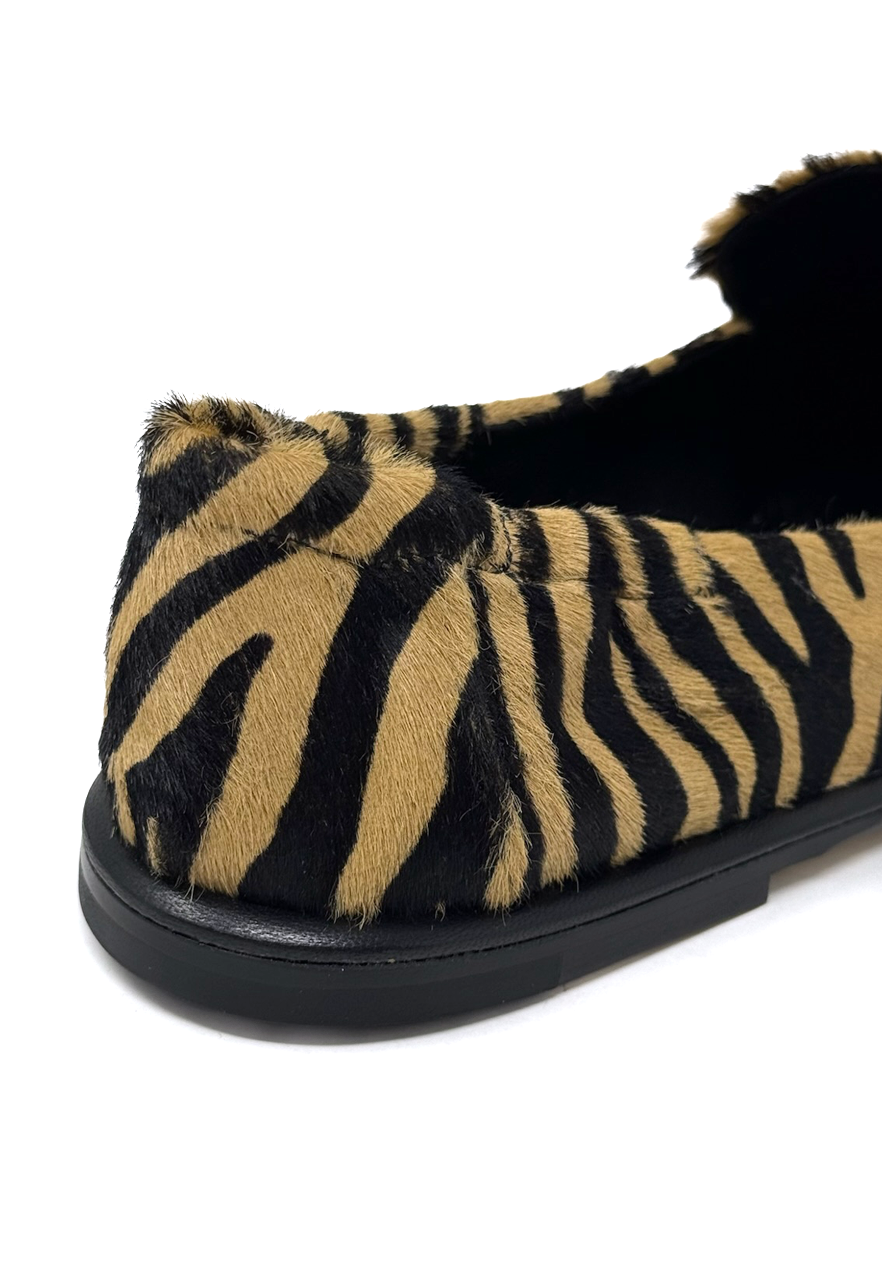 1125 Mia Loafer | Zebra Cappuccino
