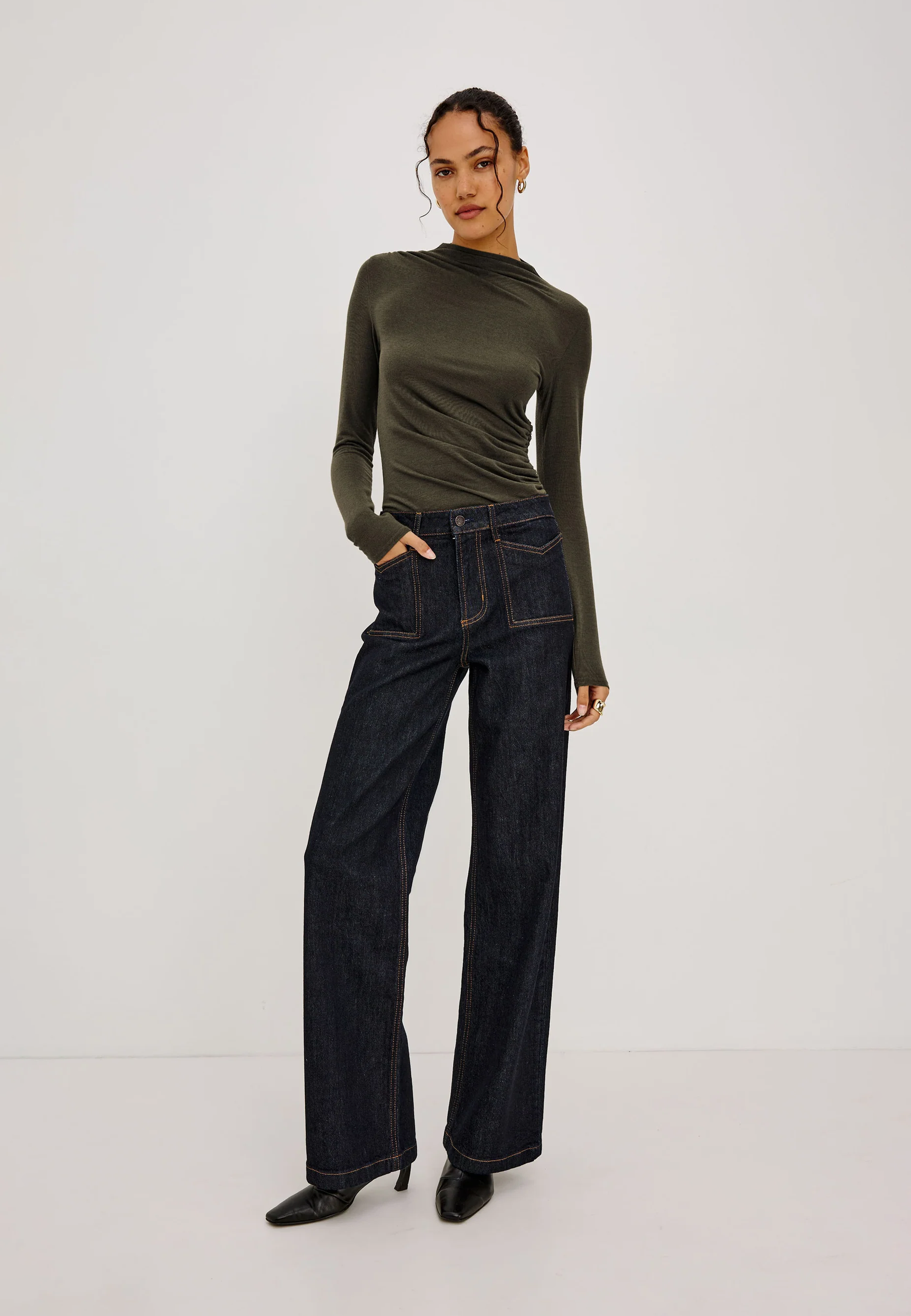 Joelle Longsleeve | Heather Olive